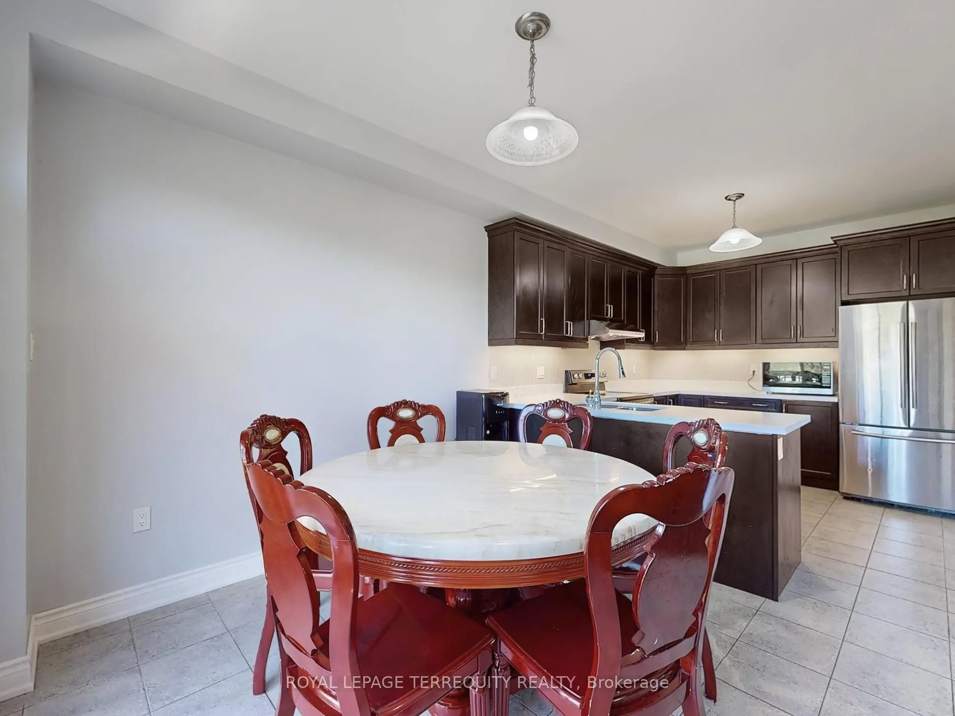 28 Richmond Park Drive