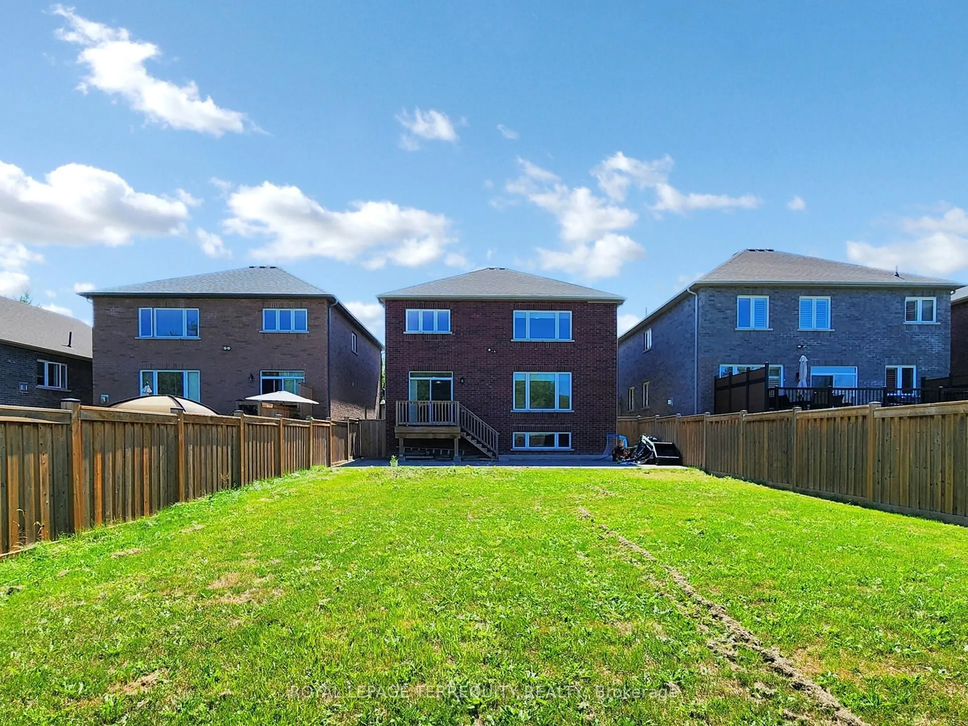 28 Richmond Park Drive