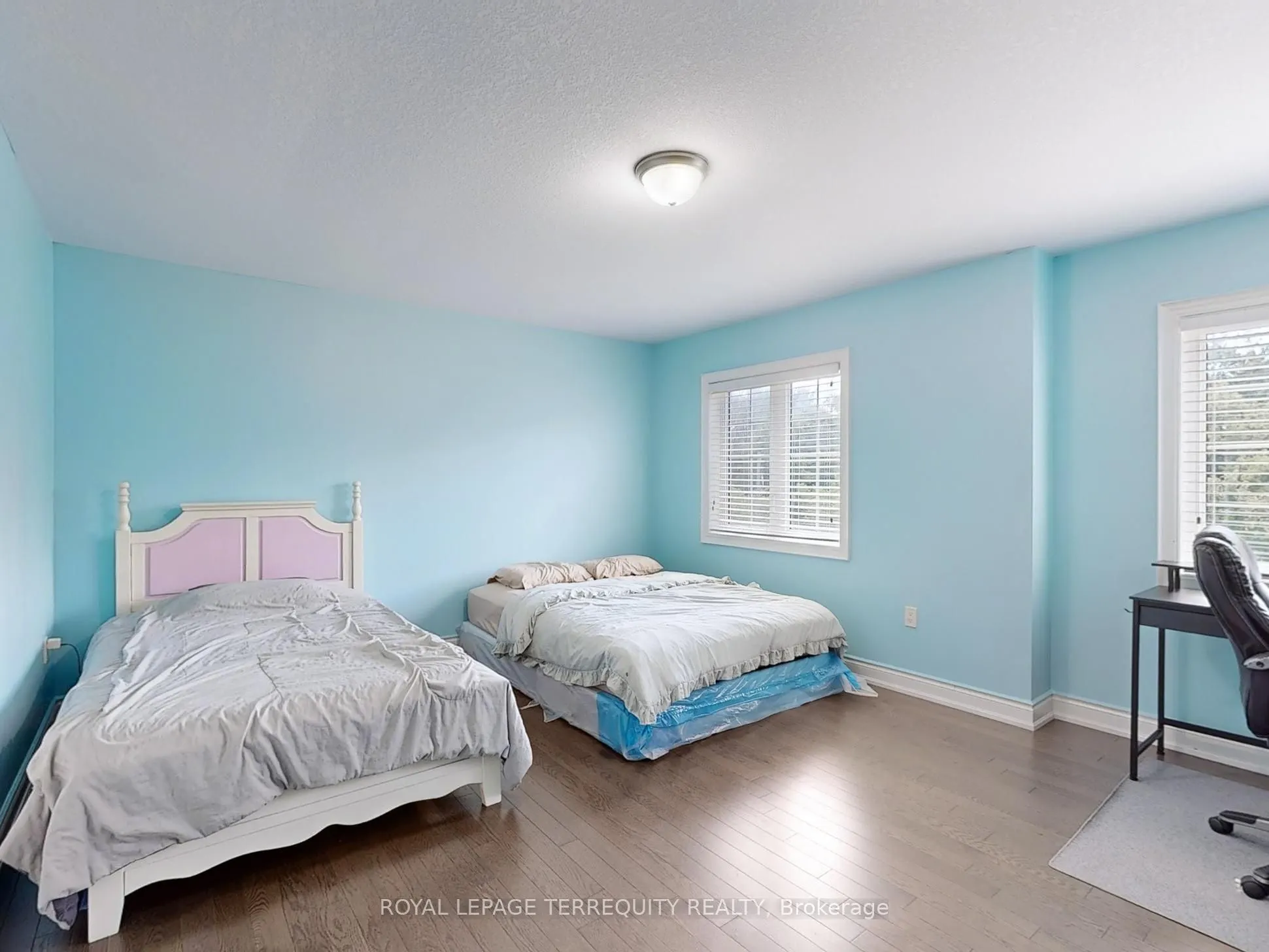 28 Richmond Park Drive