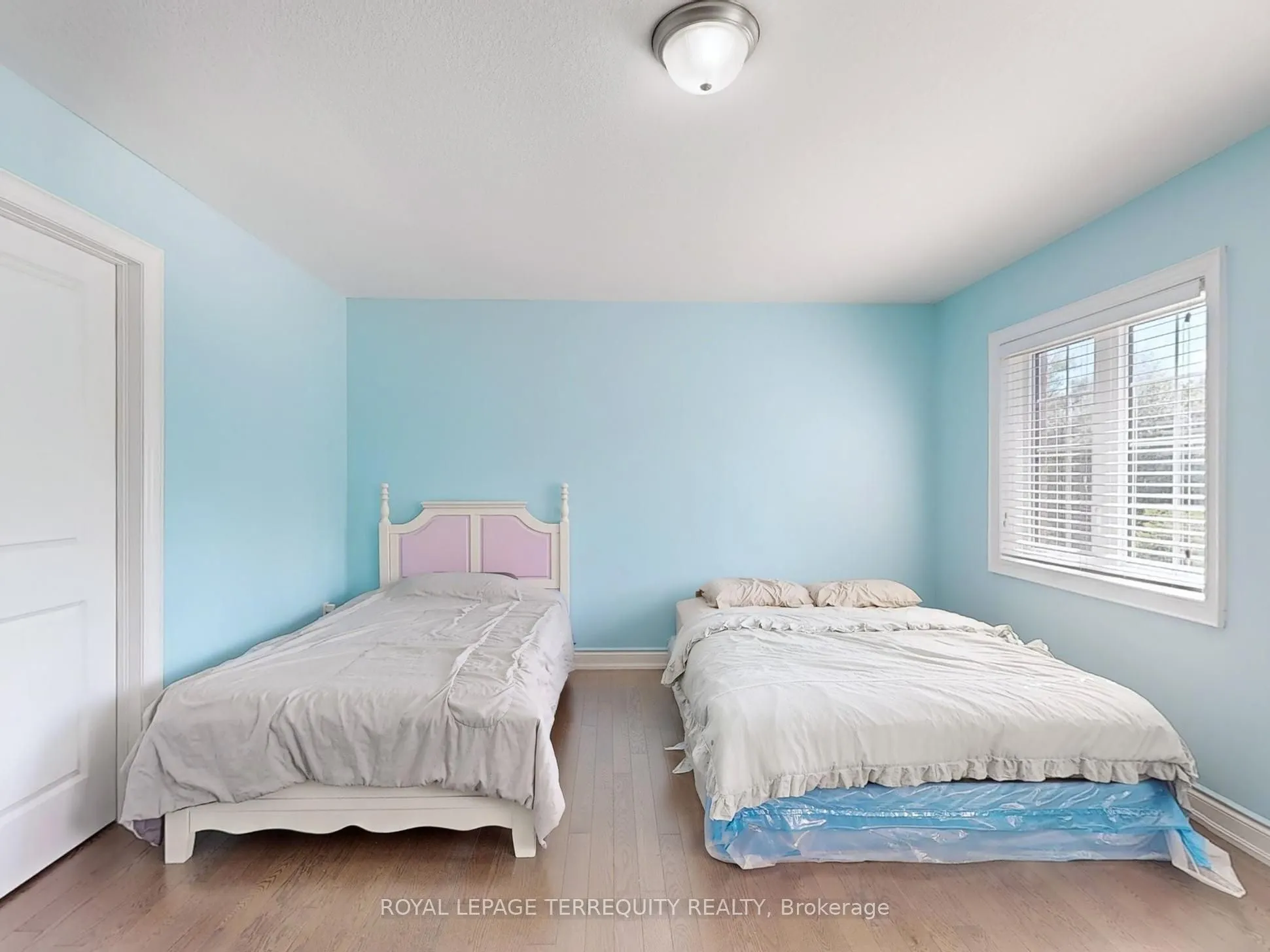 28 Richmond Park Drive