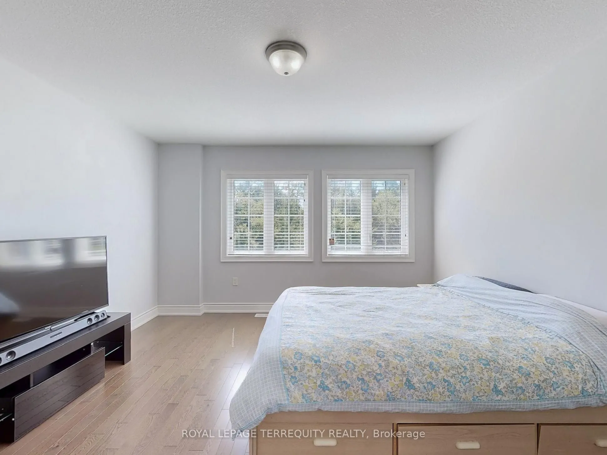 28 Richmond Park Drive