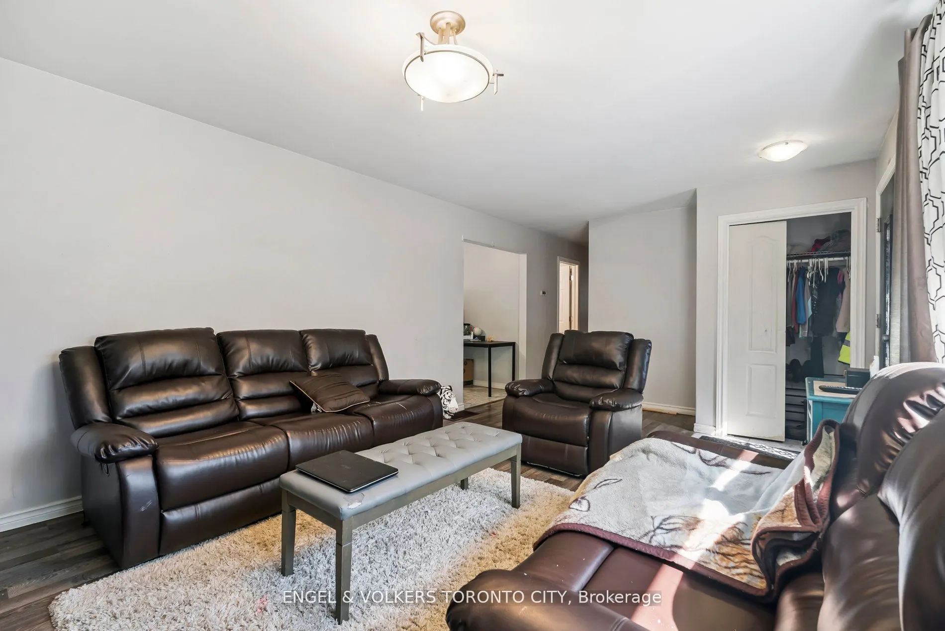 2082 St John's Road