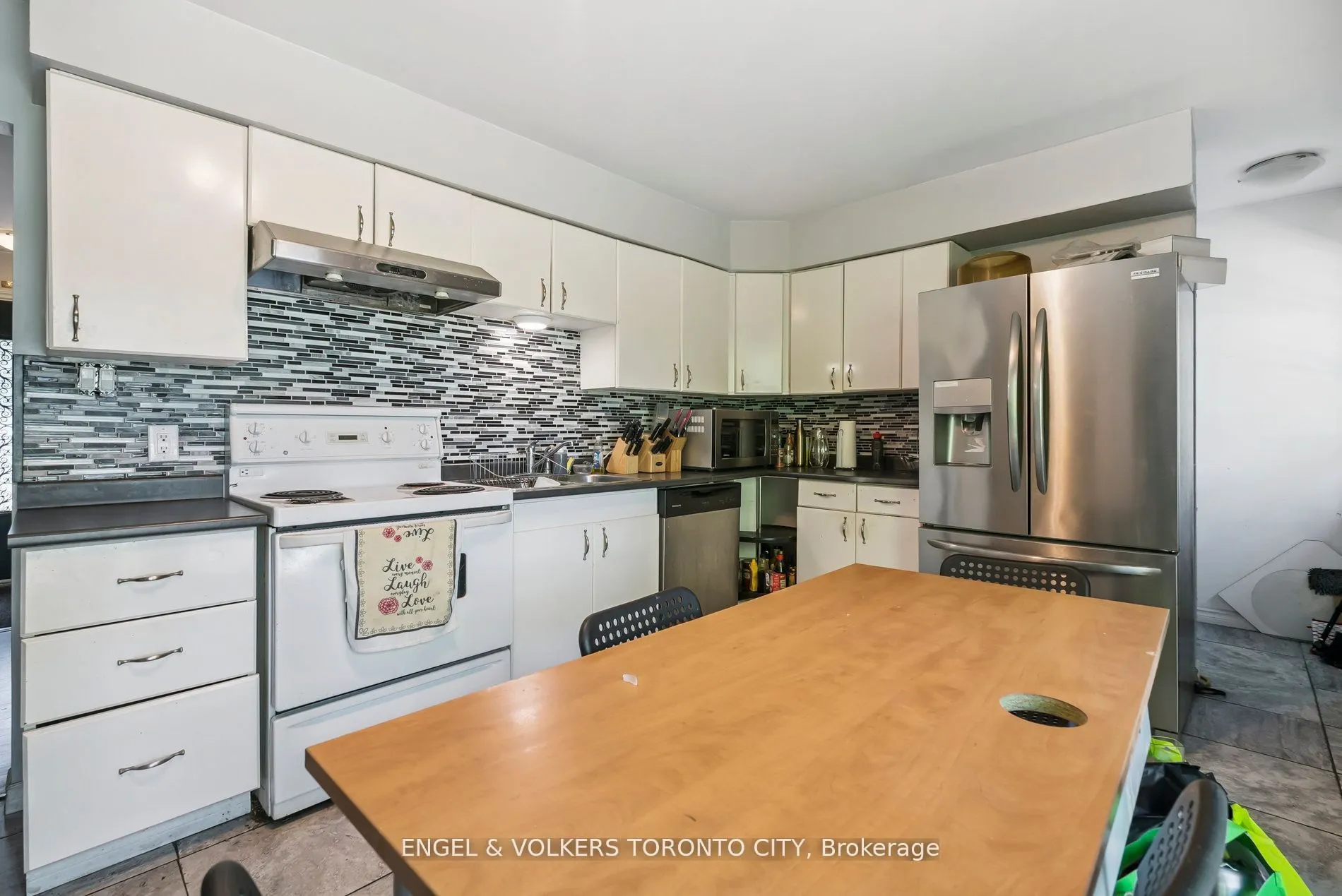 2082 St John's Road