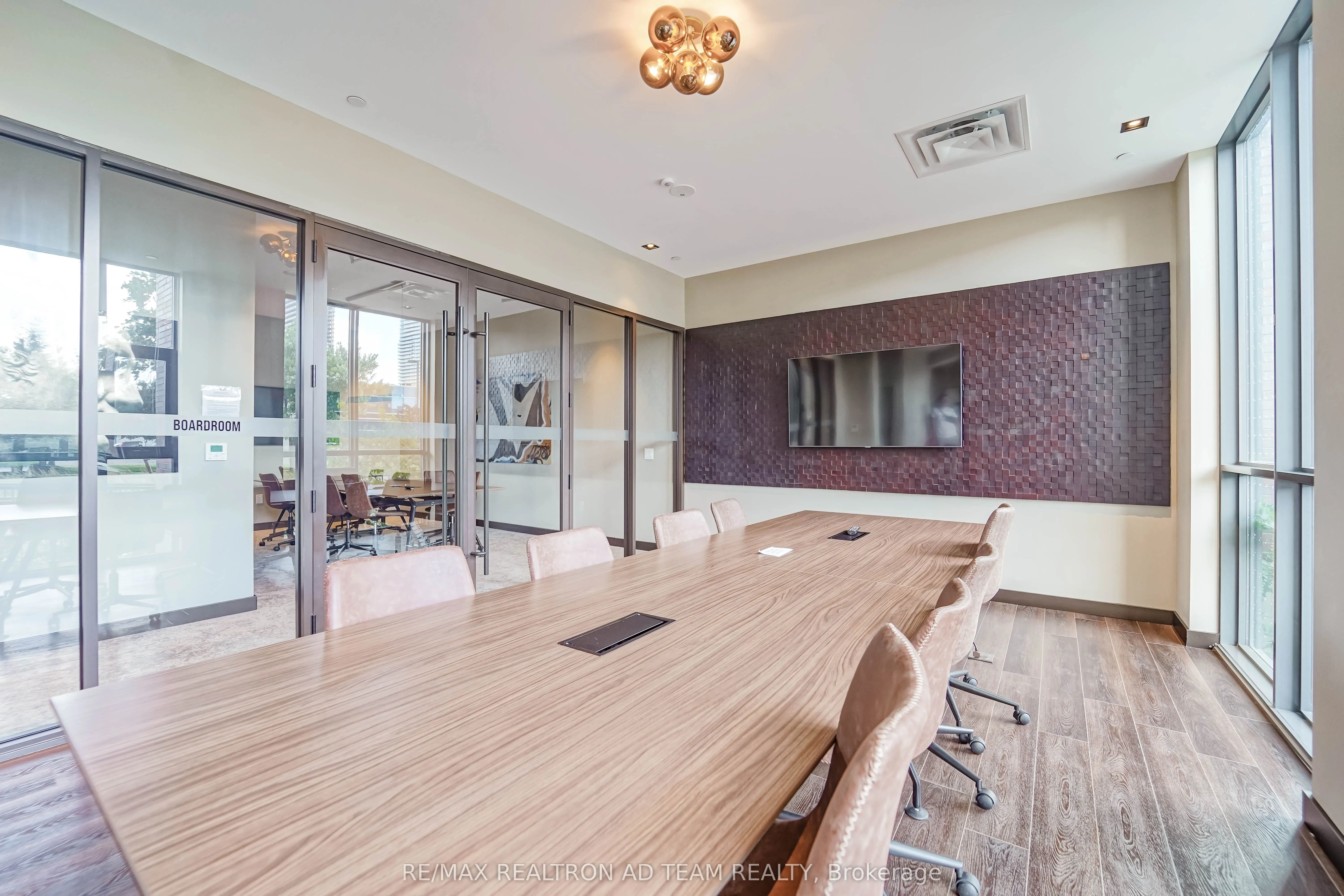 10 Honeycrisp Crescent, #717