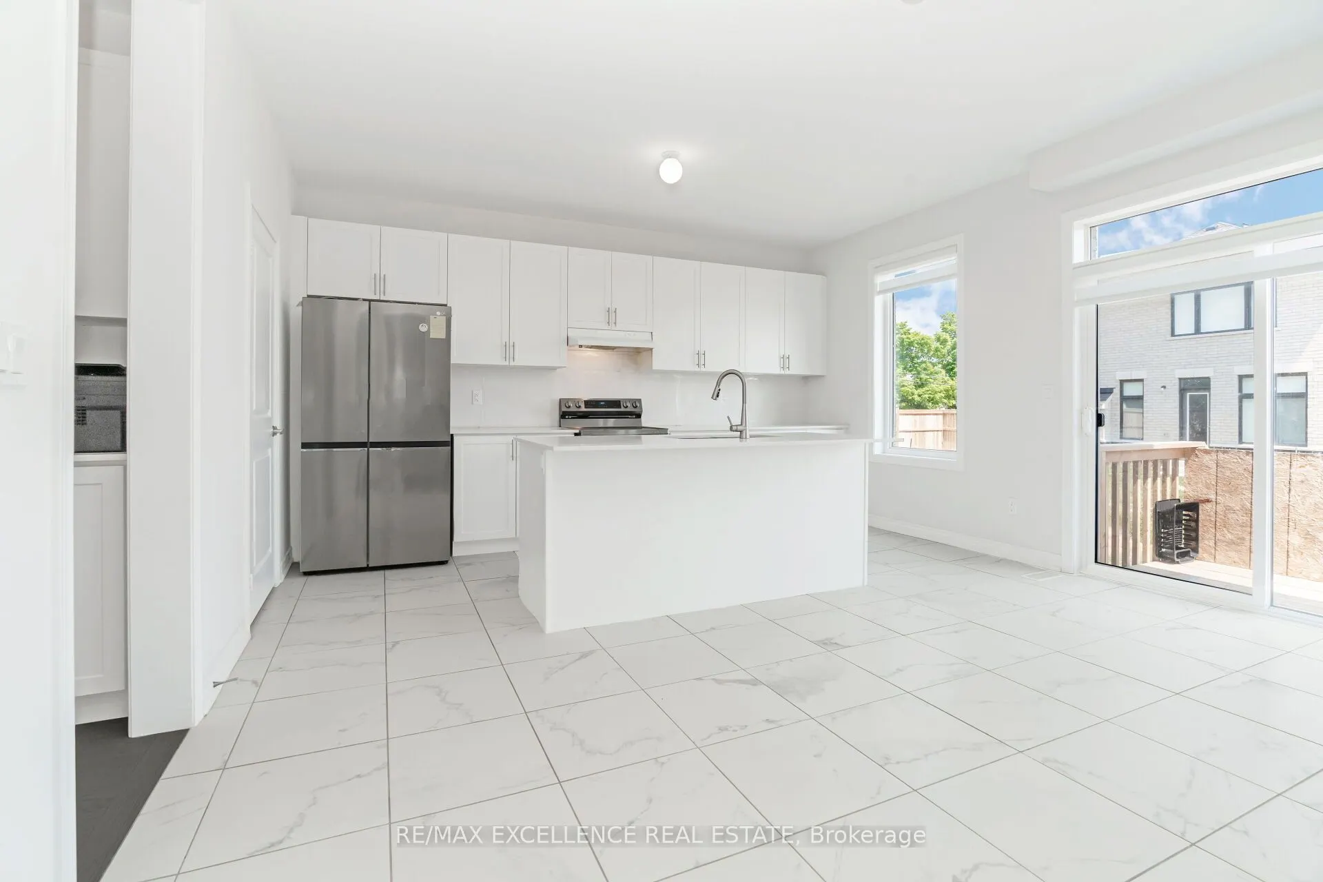 25 Sam Battaglia Crescent