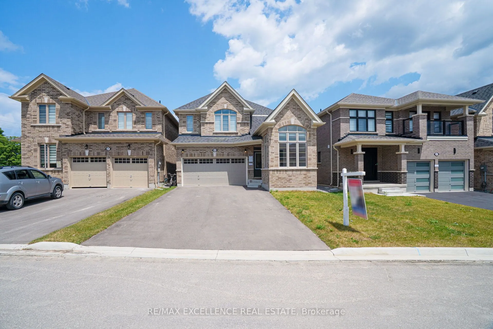 25 Sam Battaglia Crescent