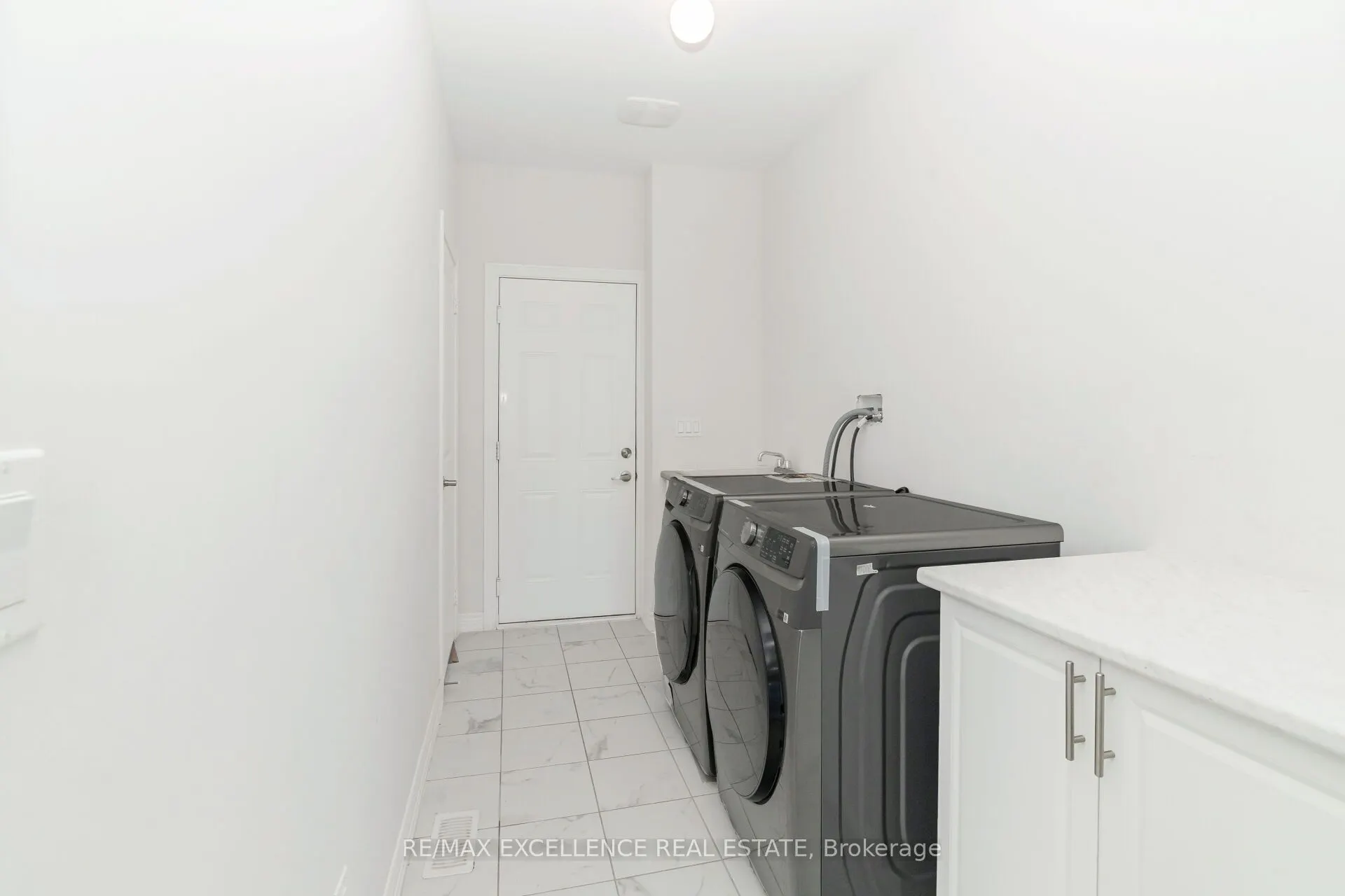 25 Sam Battaglia Crescent