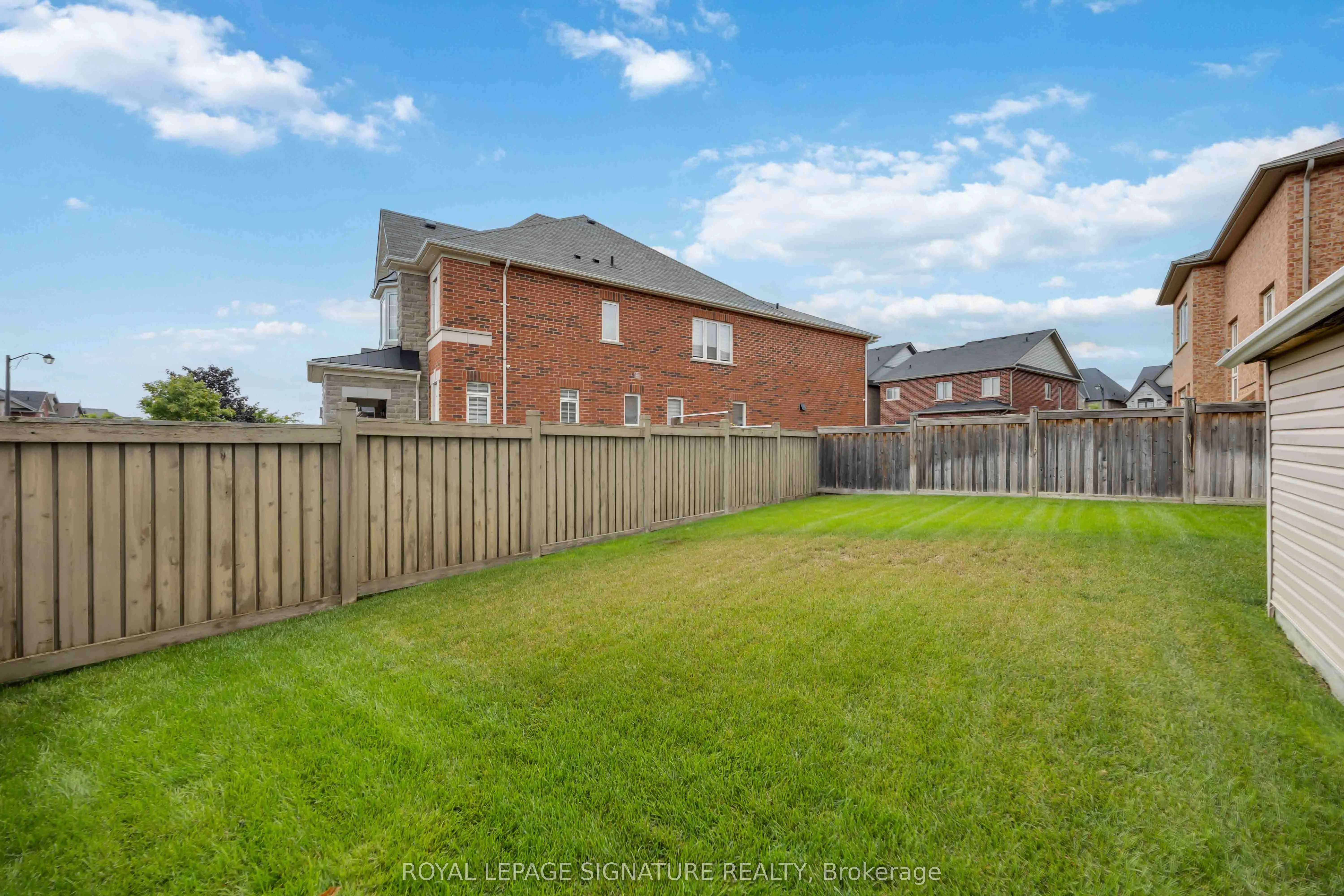 189 Algoma Drive