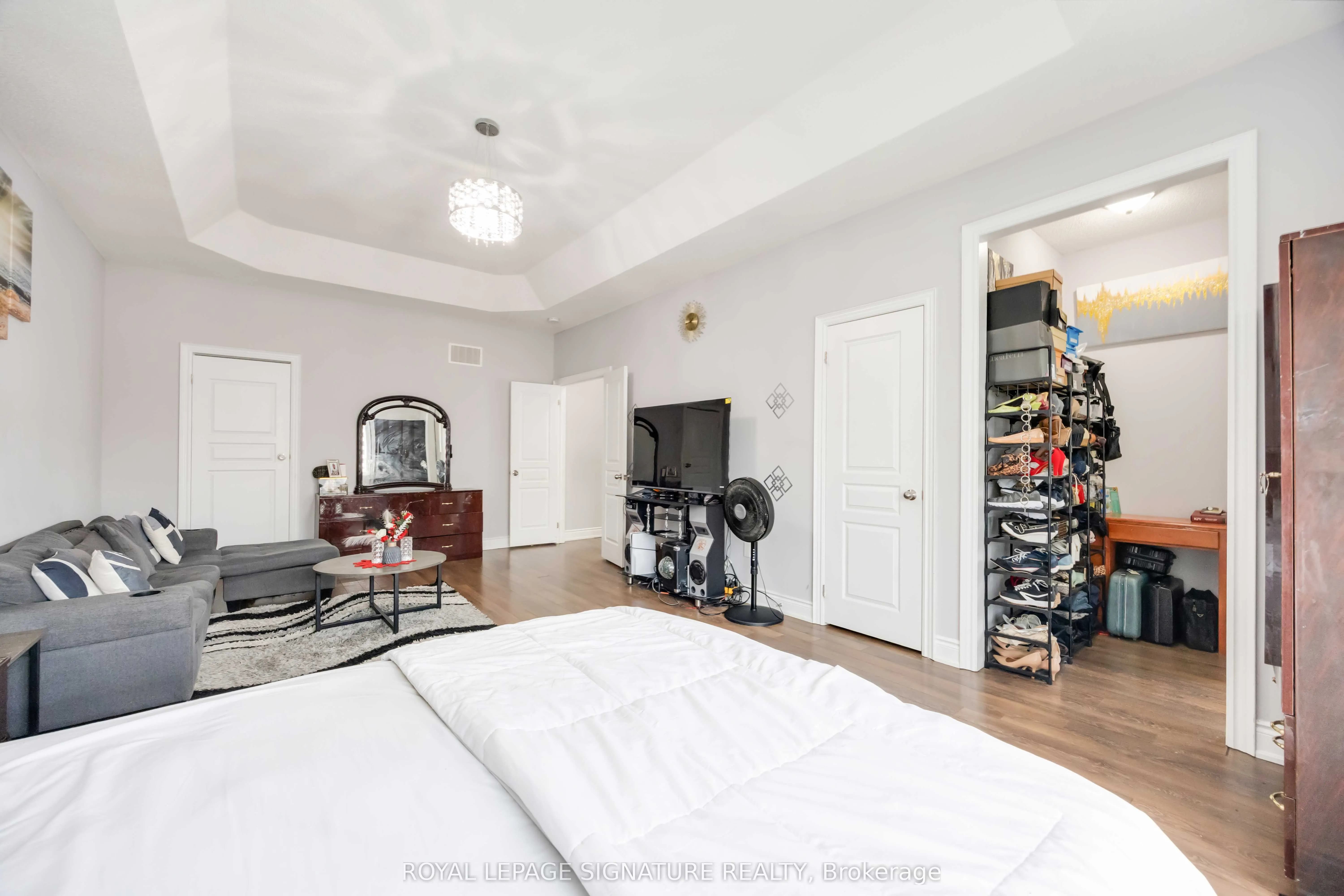 189 Algoma Drive