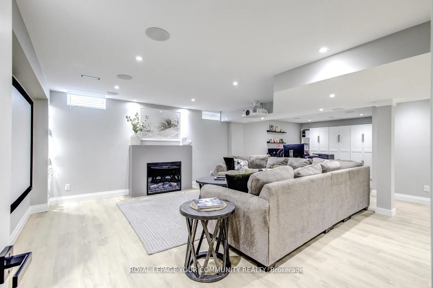 953 Barton Way