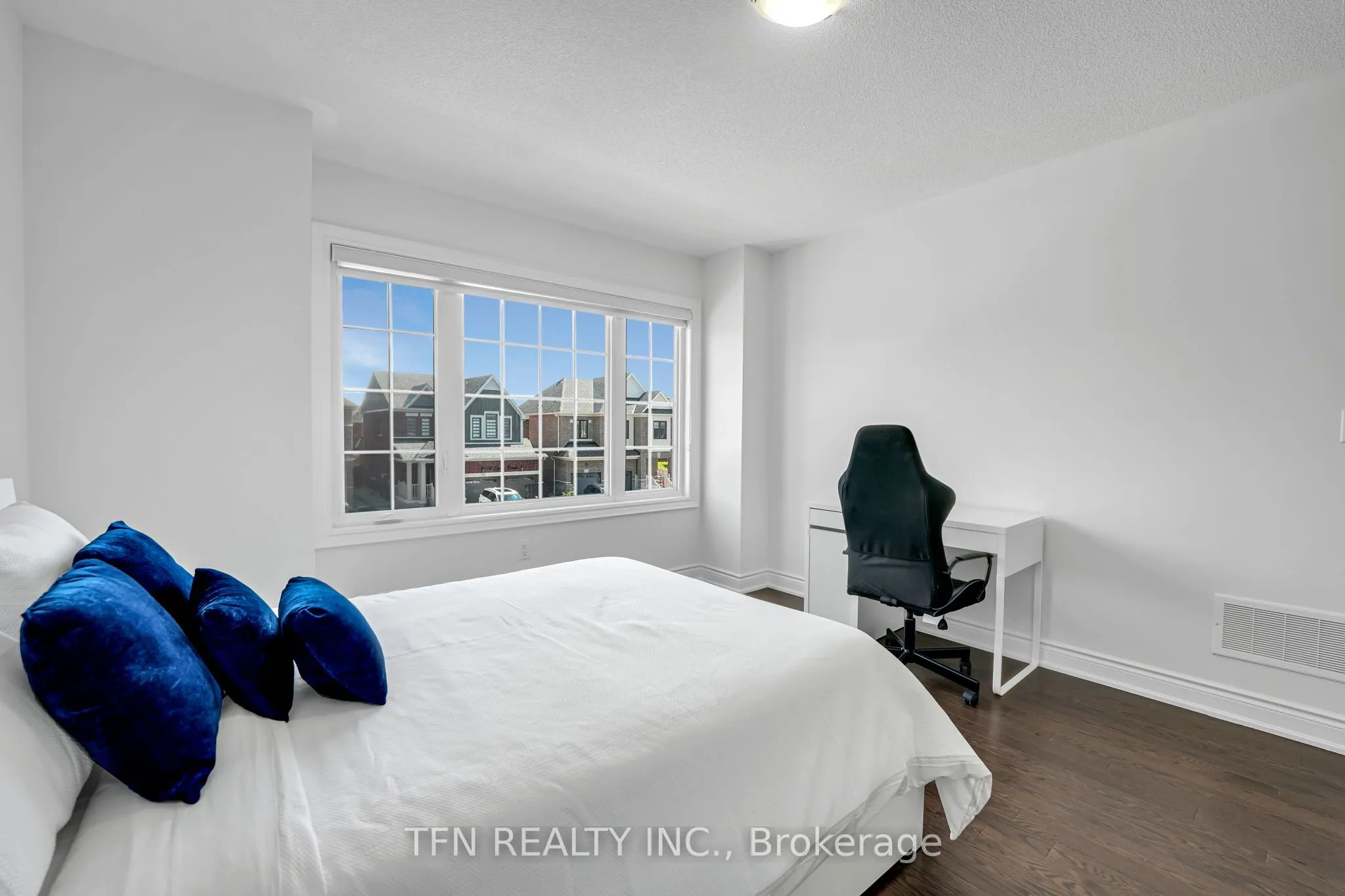 115 Bartram Crescent