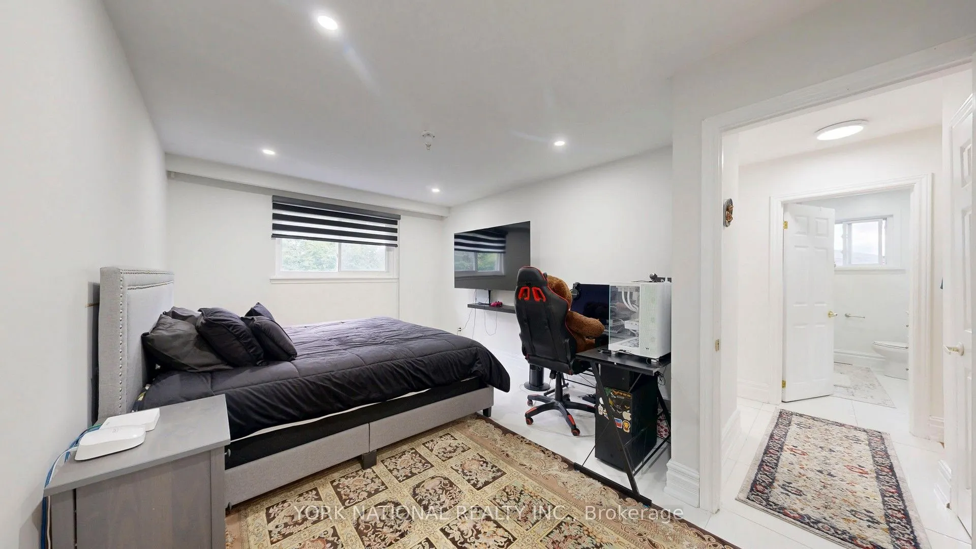 4 Boulding Drive
