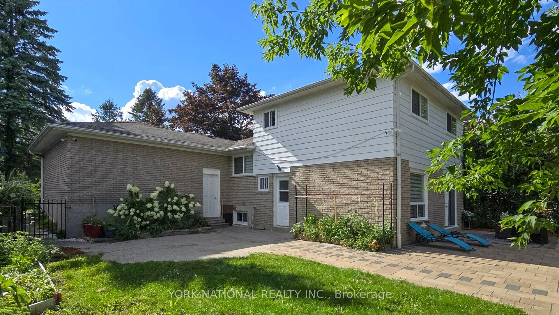 4 Boulding Drive