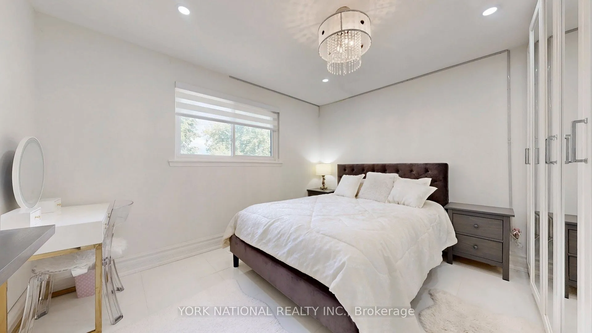 4 Boulding Drive