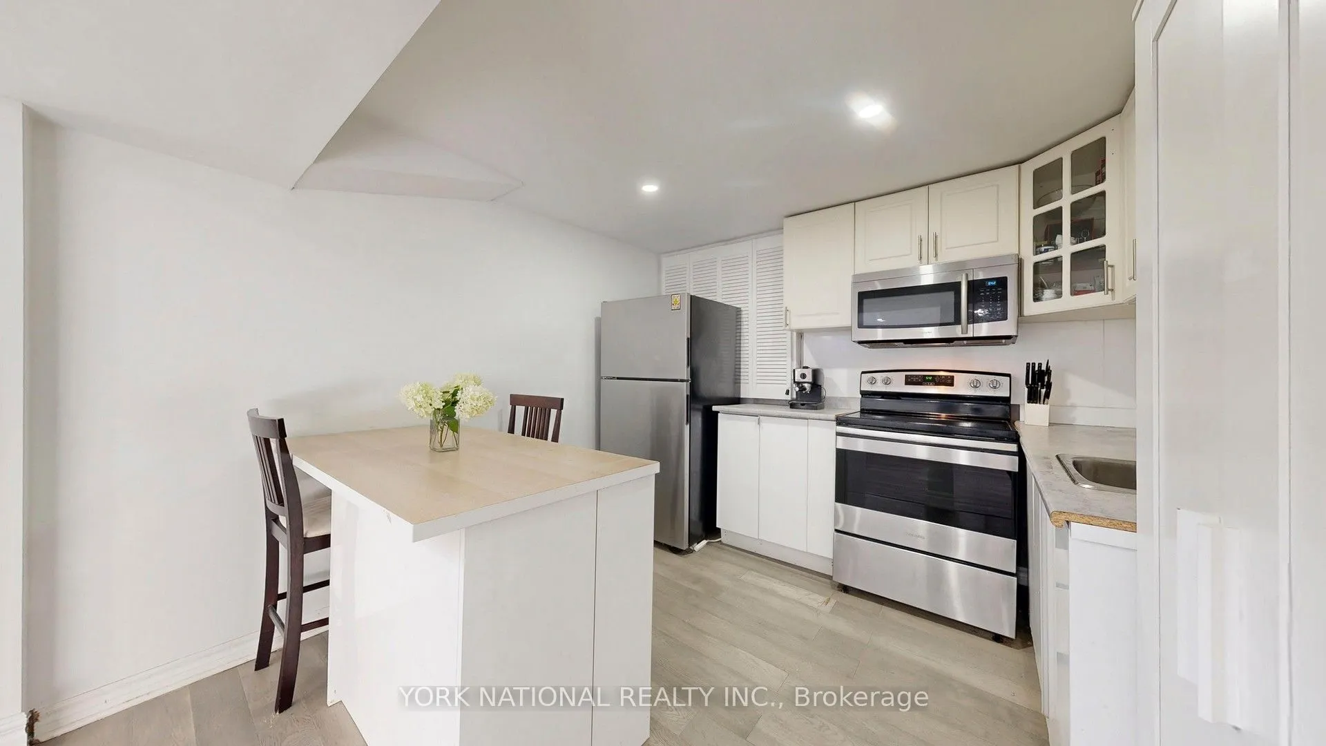 4 Boulding Drive
