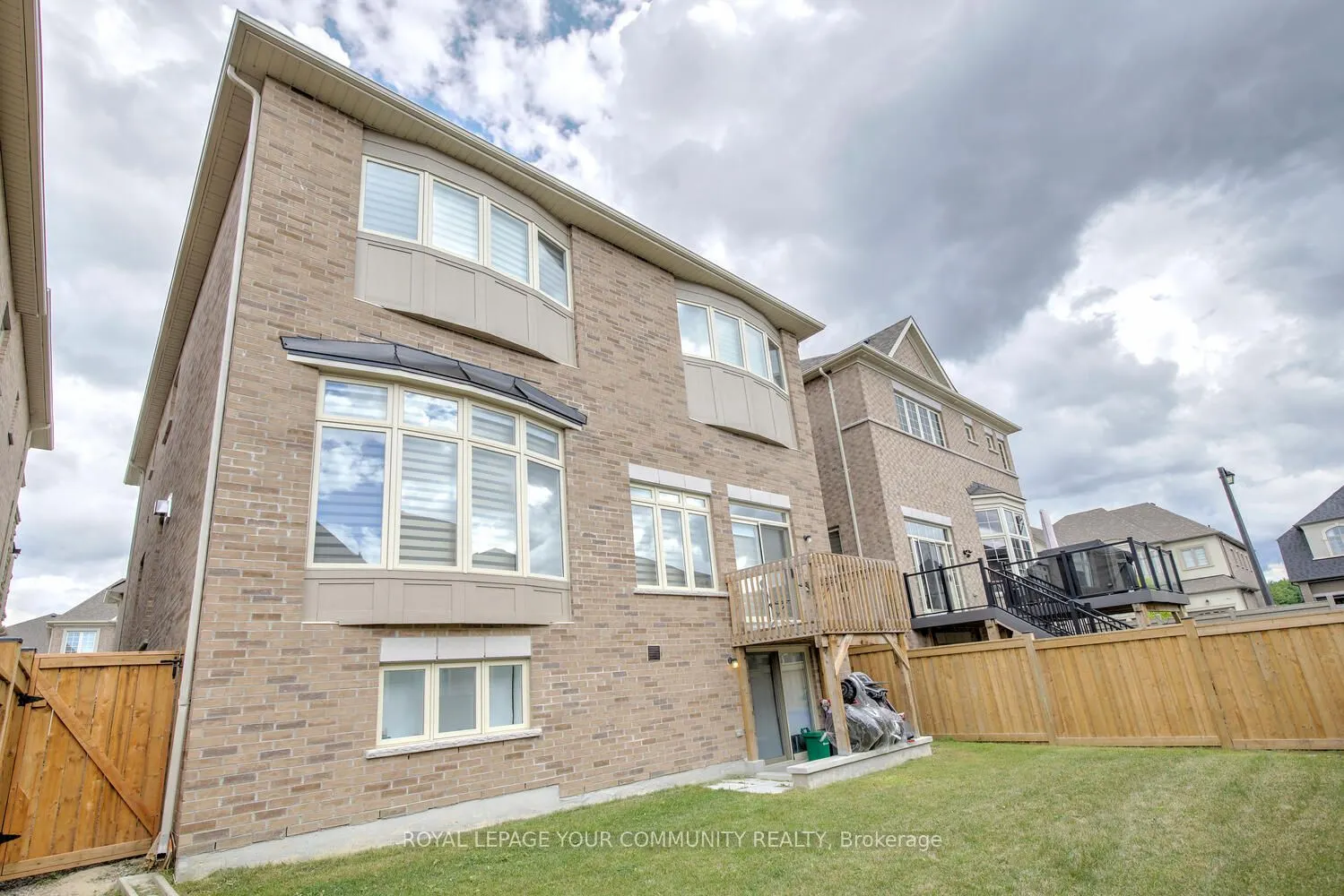 152 Stormont Trail
