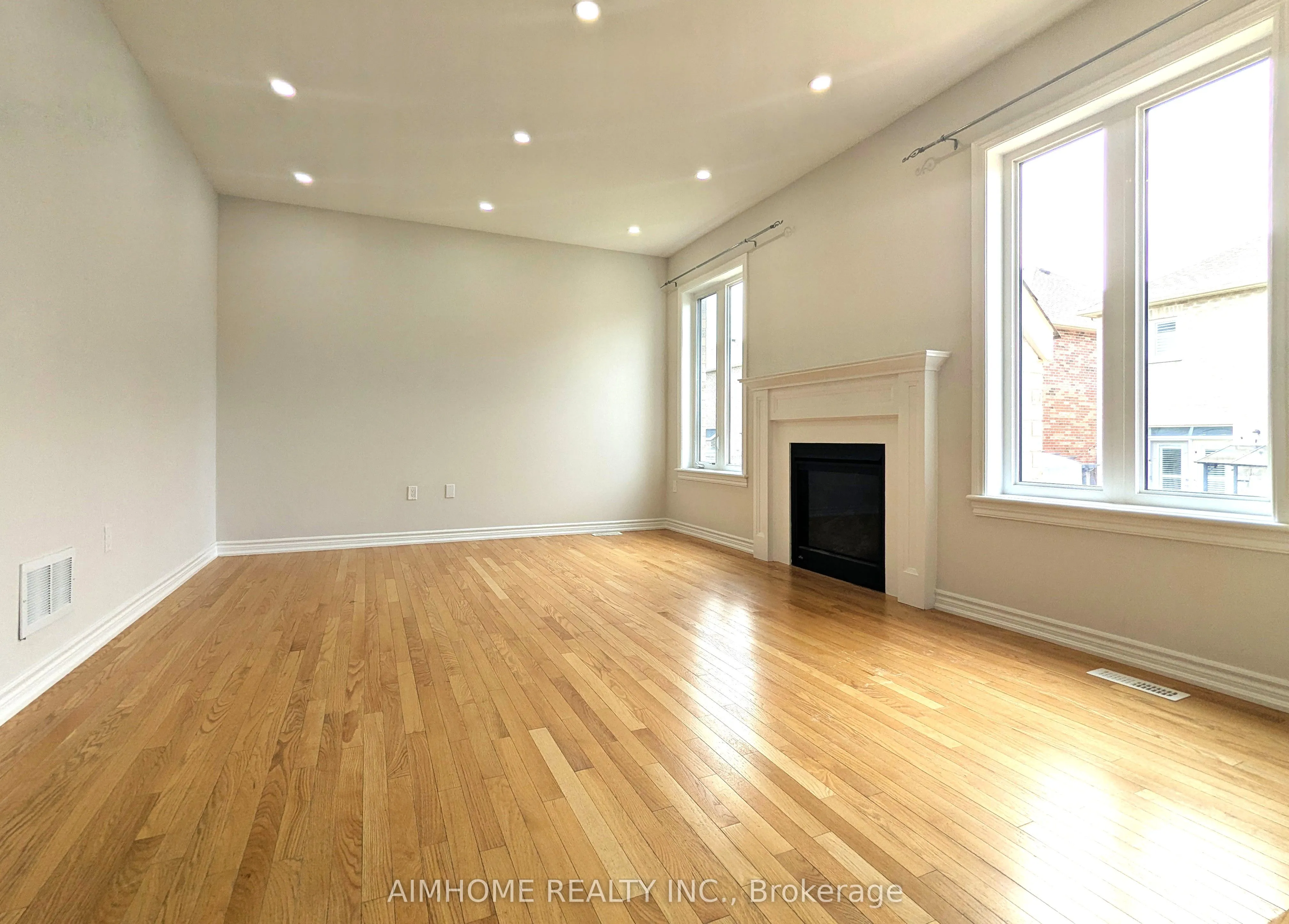 29 Bamburg Street N