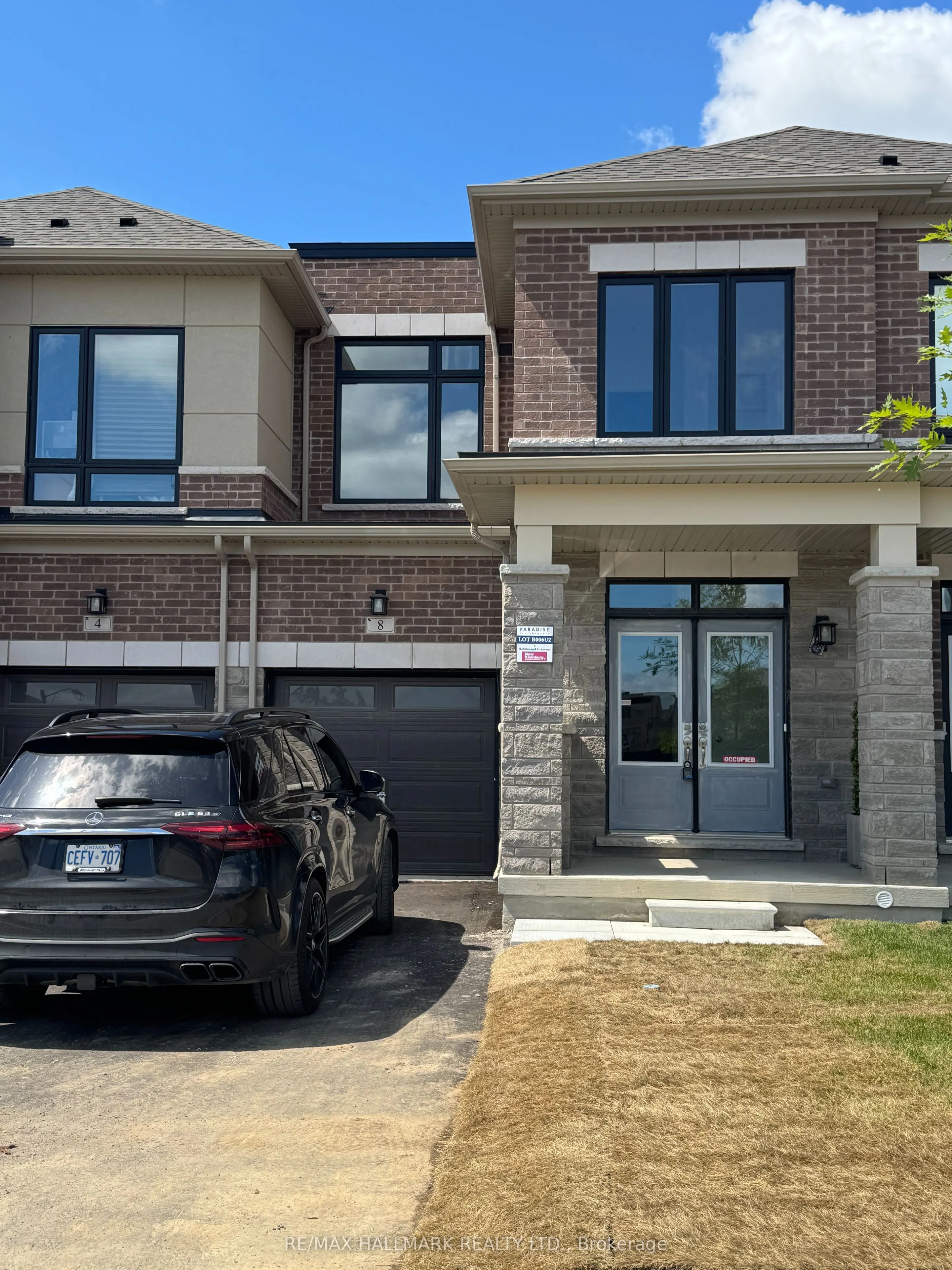 8 Haldimand Street