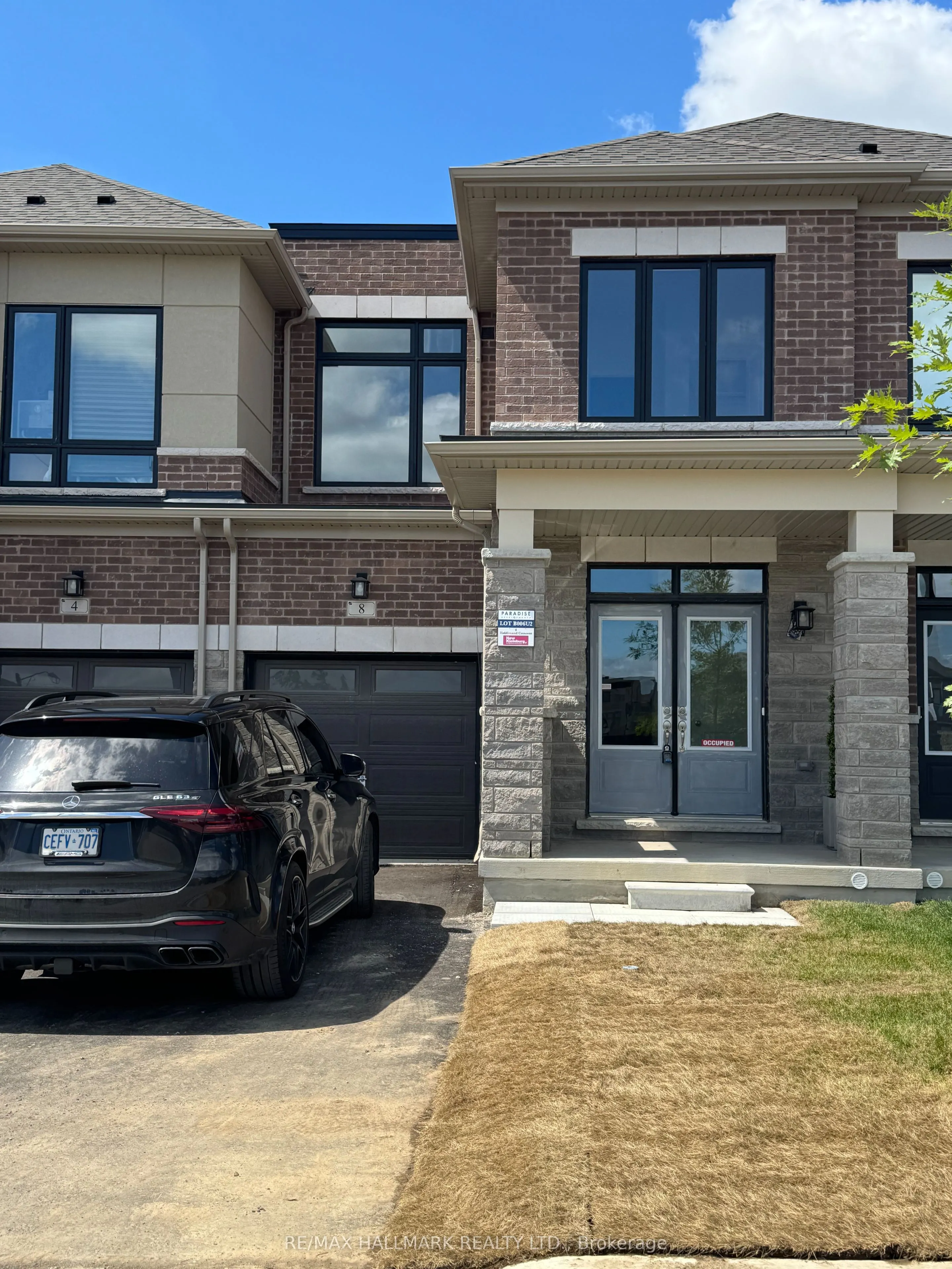 8 Haldimand Street
