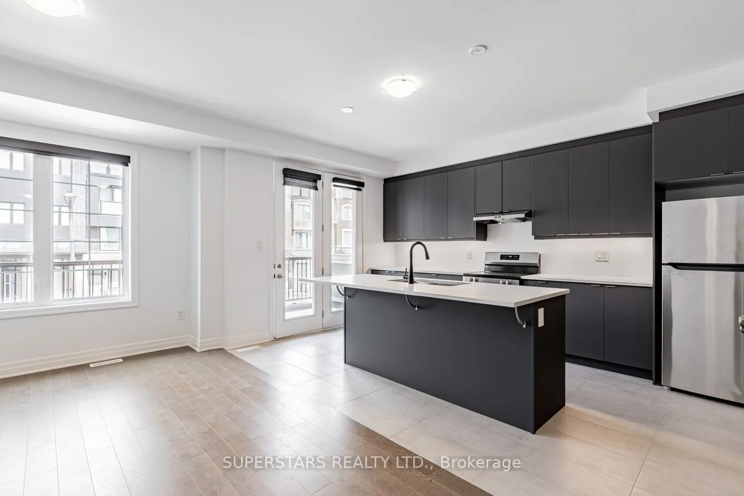 19 Avani Avenue