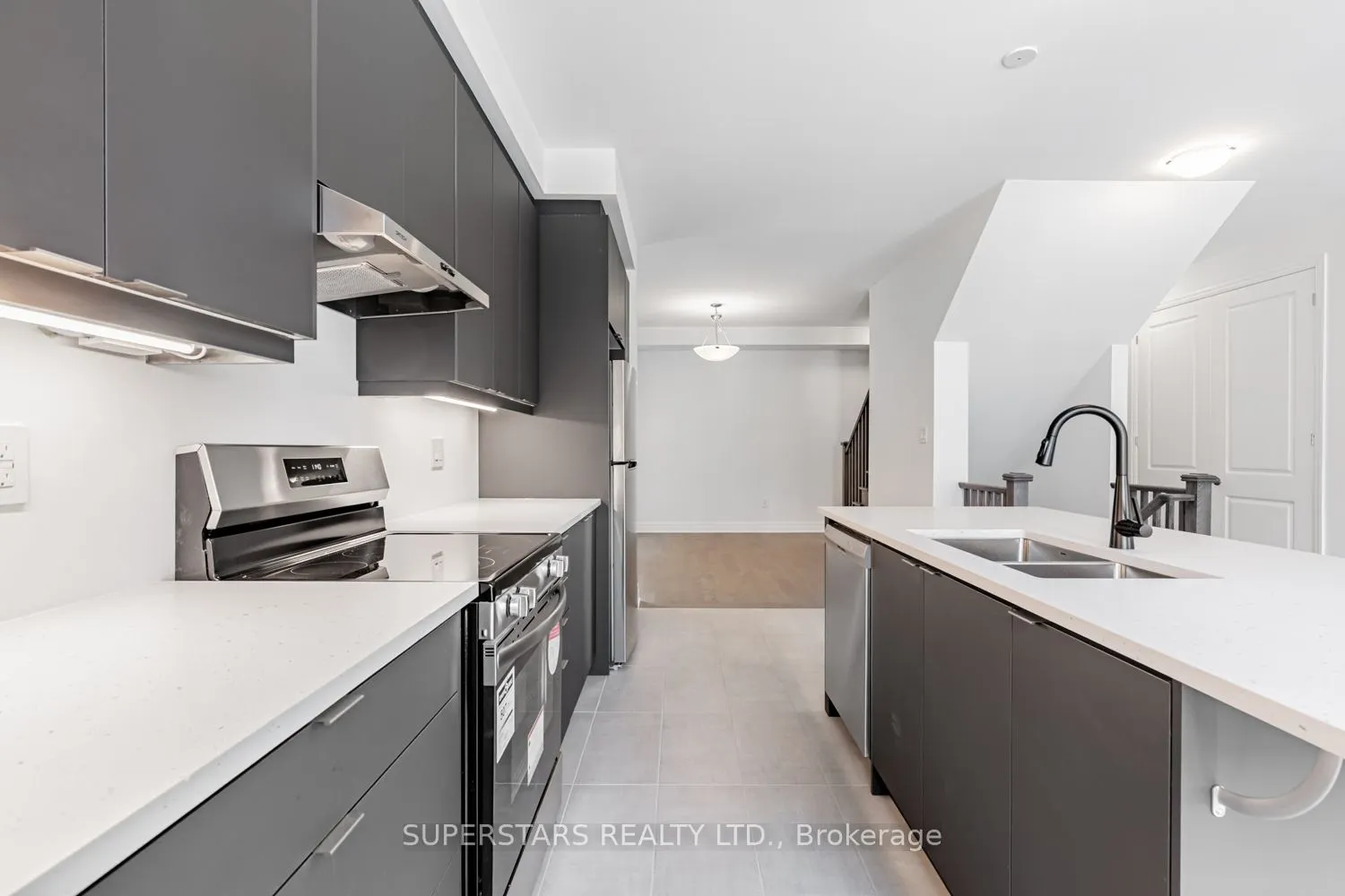 19 Avani Avenue