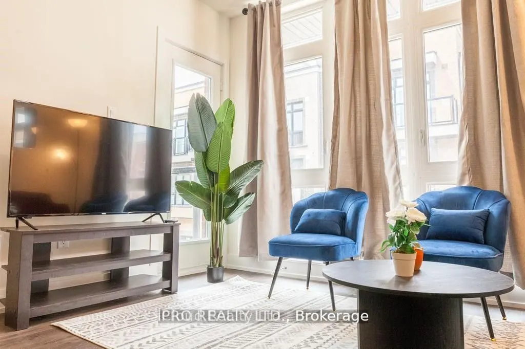 12868 Yonge Street, #5