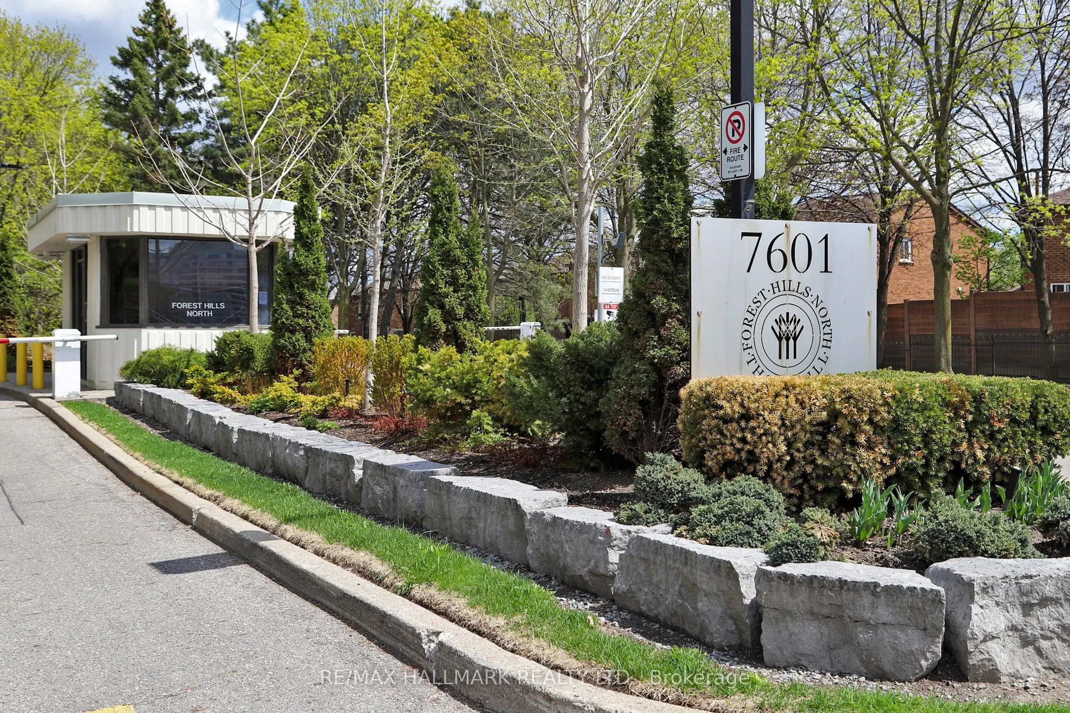 7601 Bathurst Street, #912