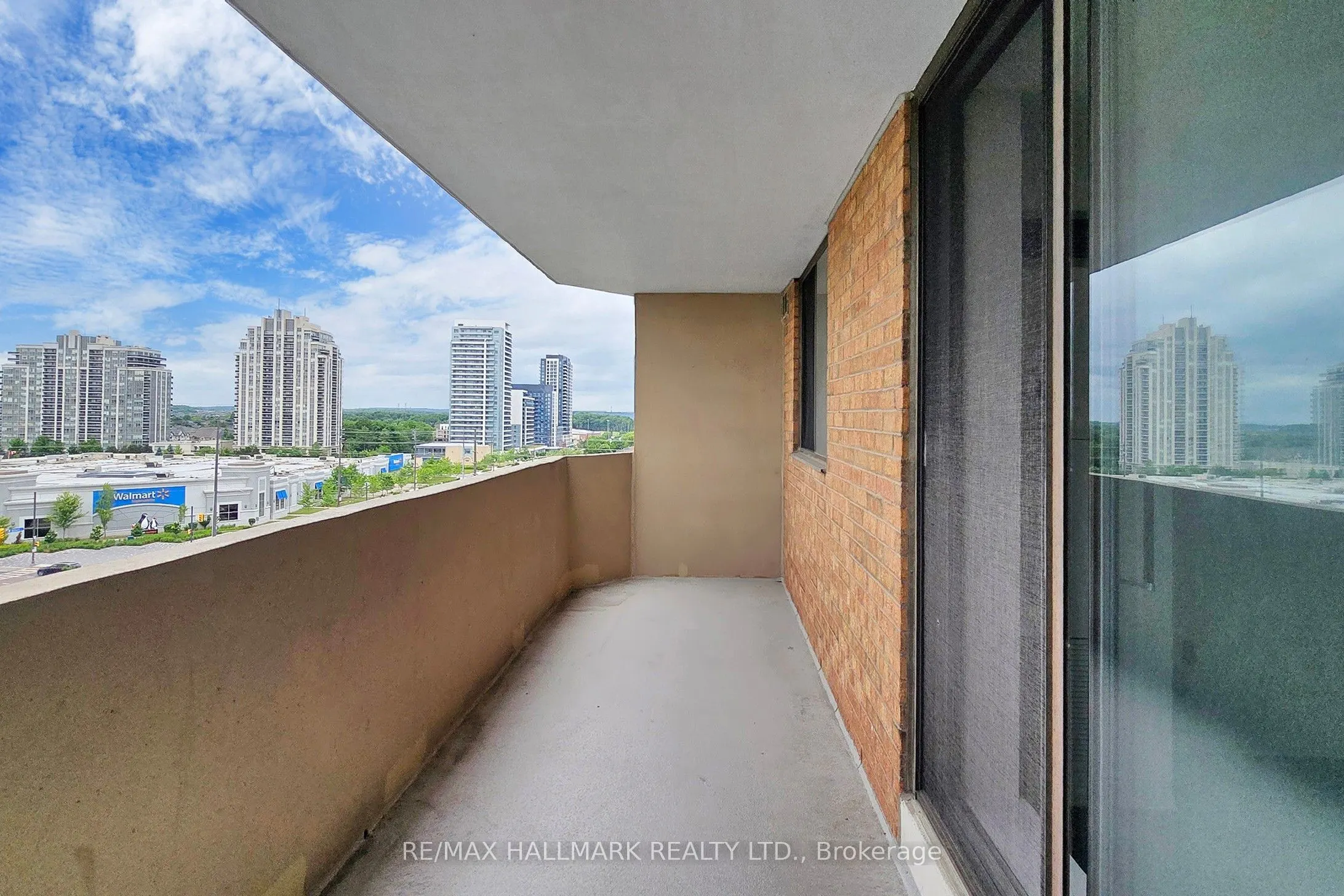 7601 Bathurst Street, #912