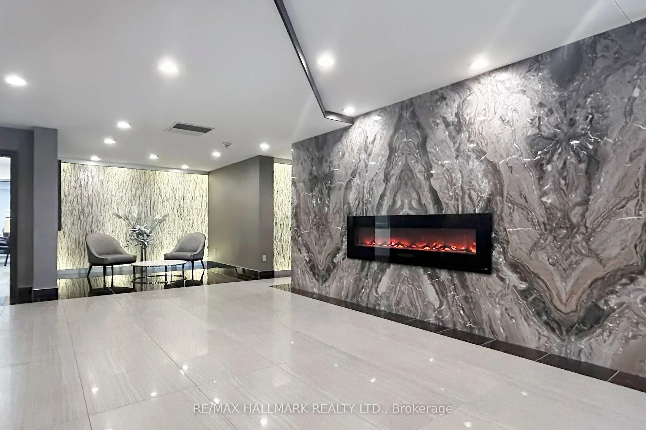 7601 Bathurst Street, #912