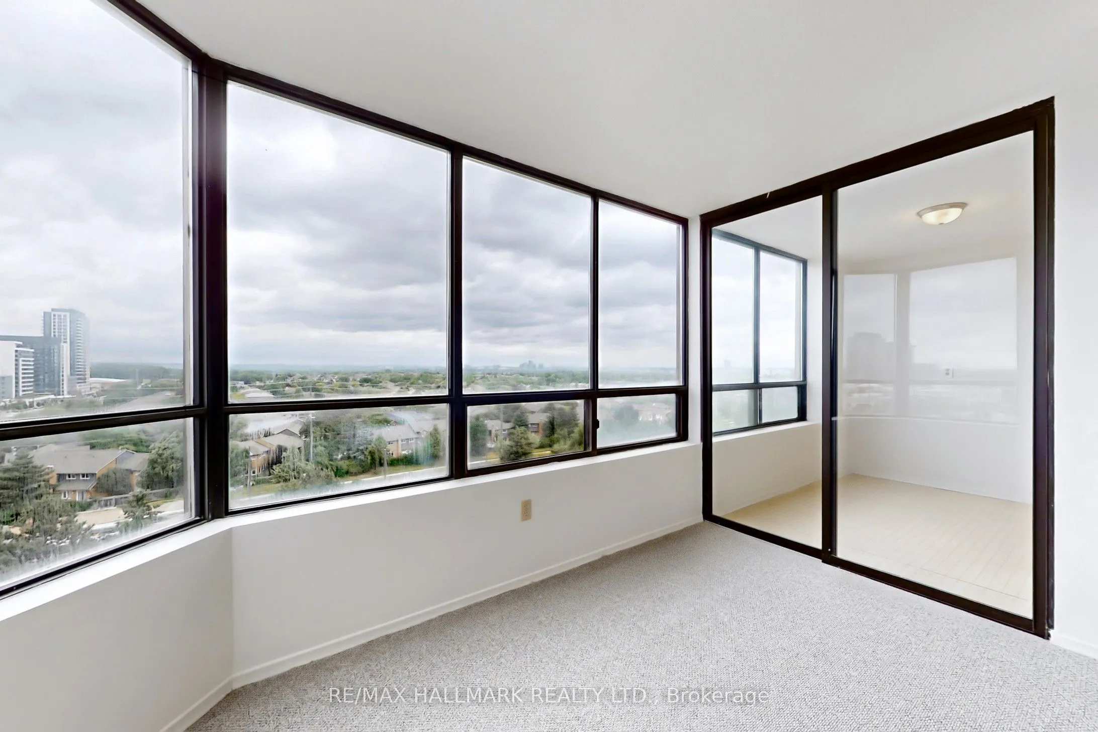 7601 Bathurst Street, #912