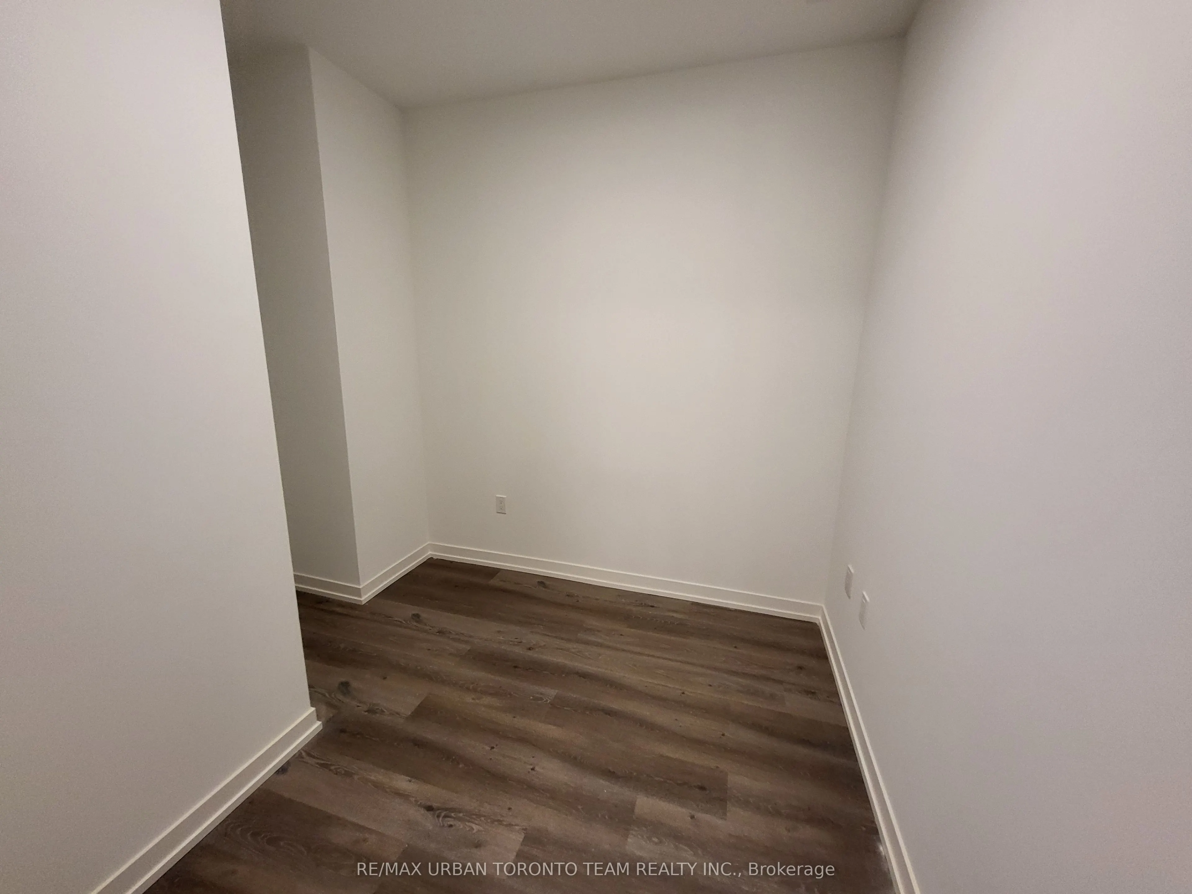 28 Interchange Way, #103