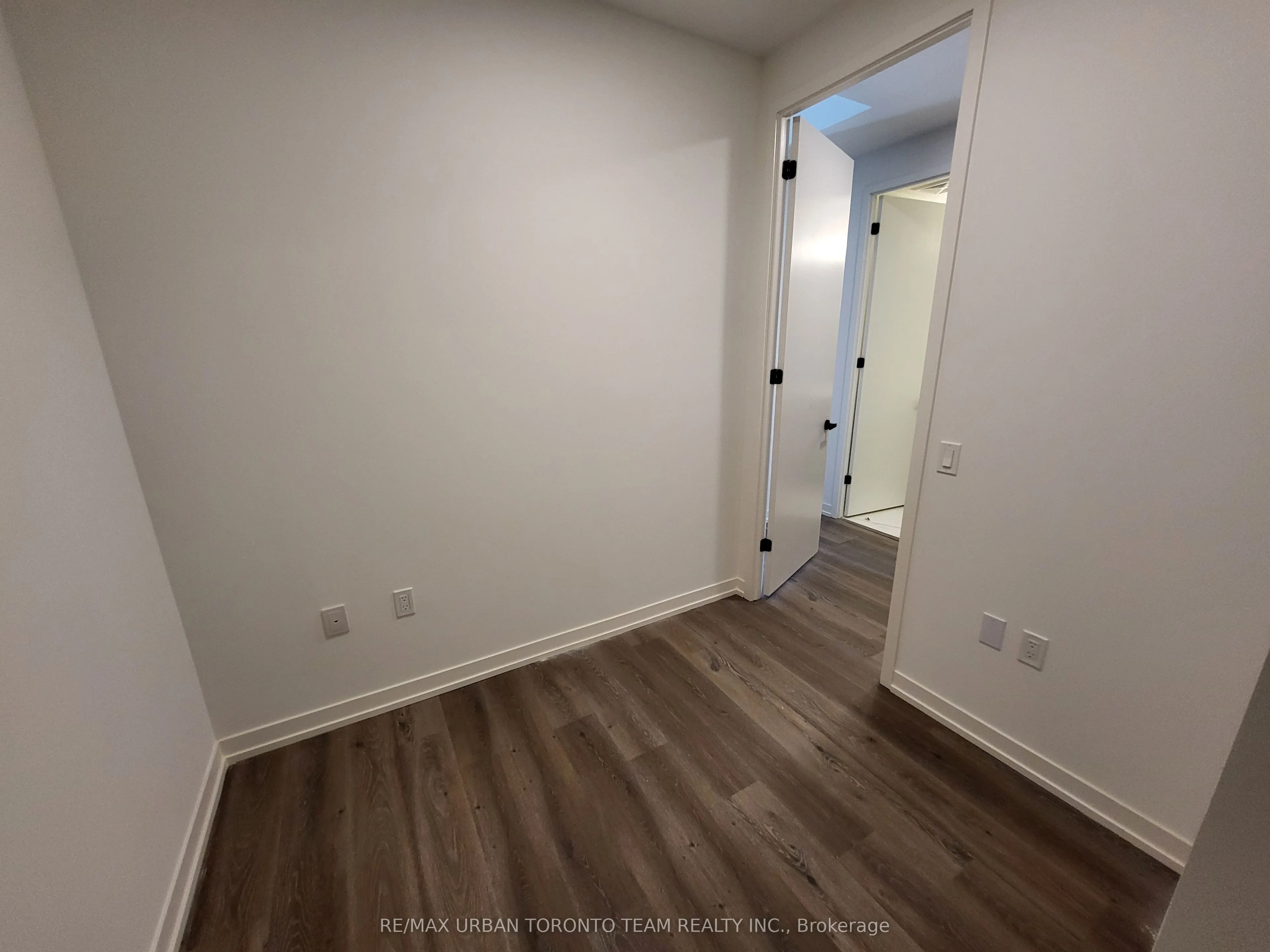 28 Interchange Way, #103