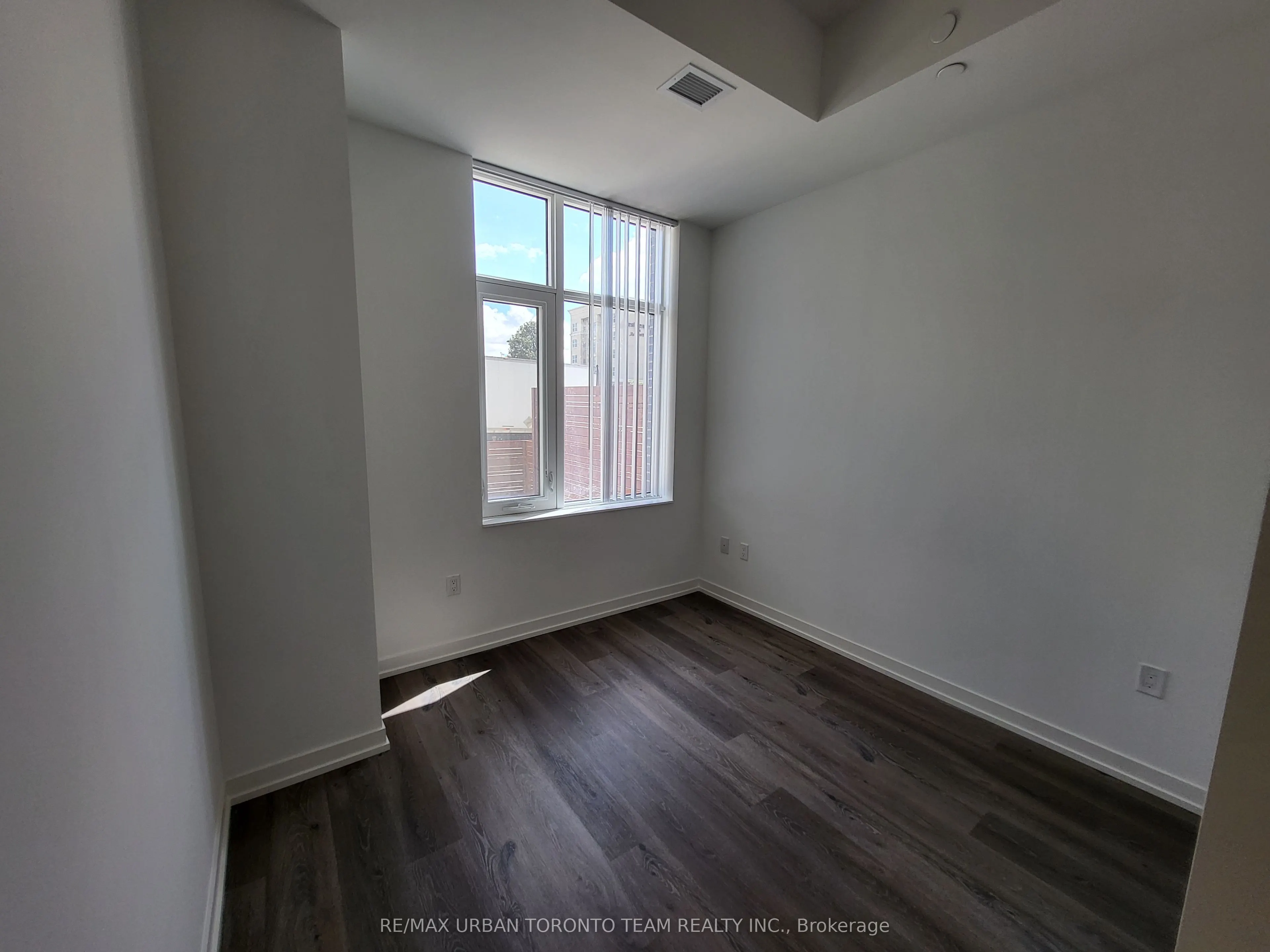 28 Interchange Way, #103