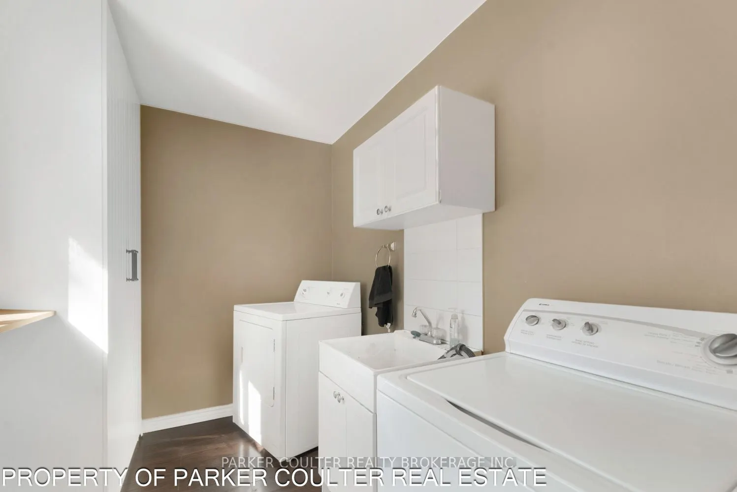 563 Mapleview Drive