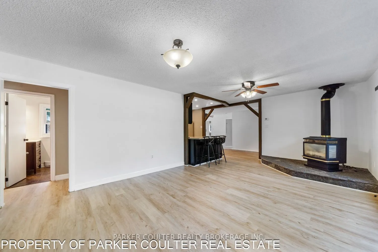 563 Mapleview Drive