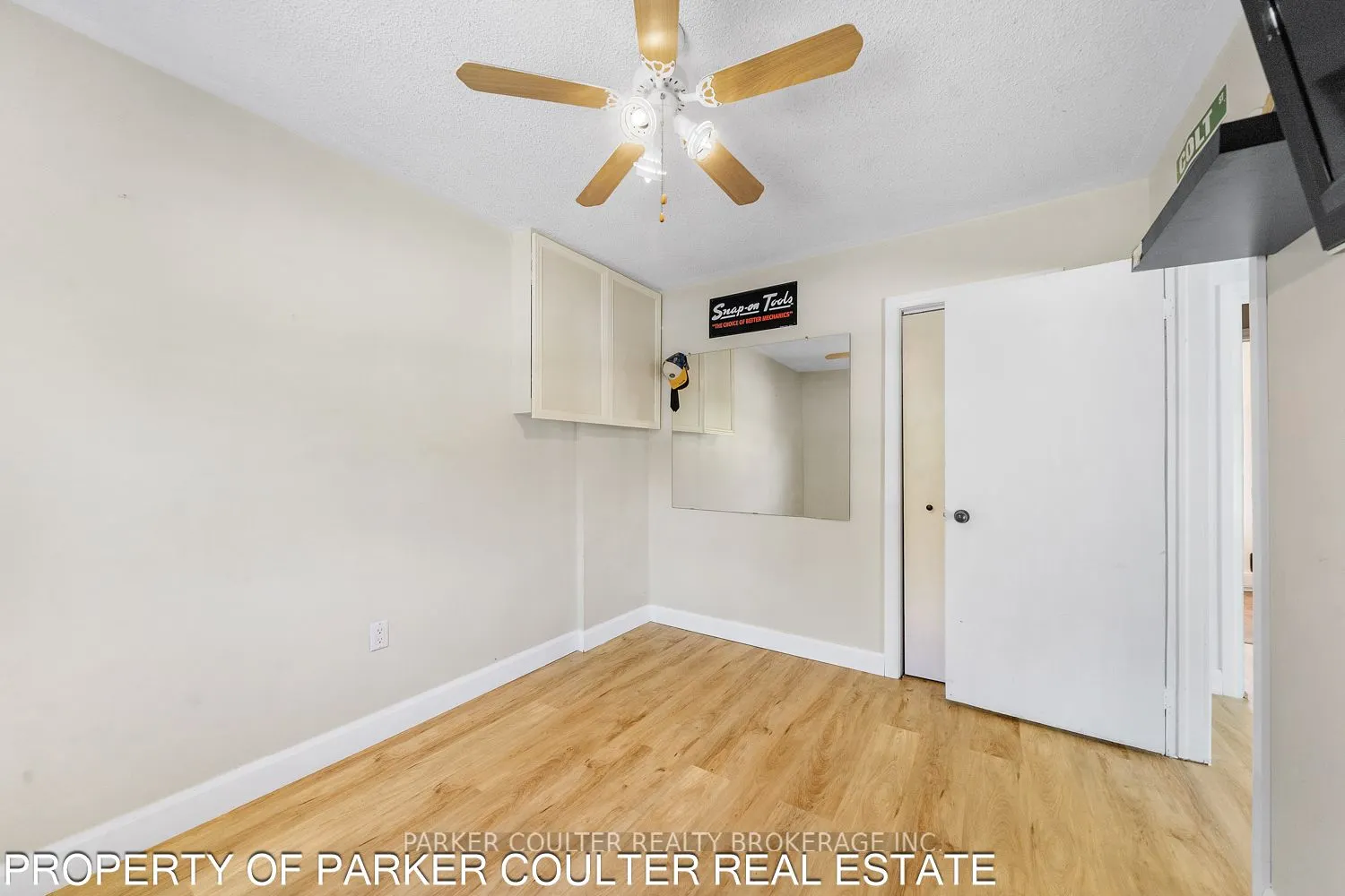 563 Mapleview Drive