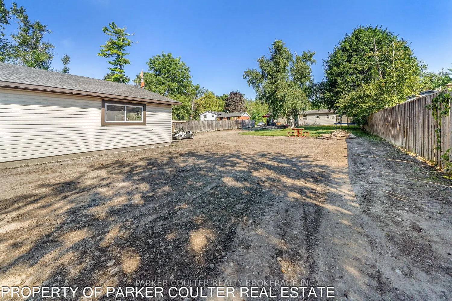 563 Mapleview Drive