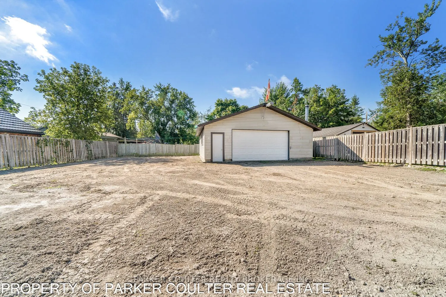 563 Mapleview Drive