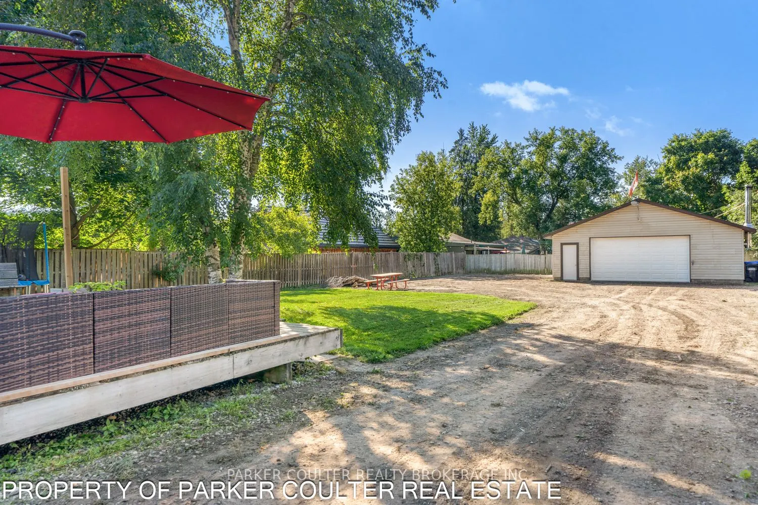 563 Mapleview Drive