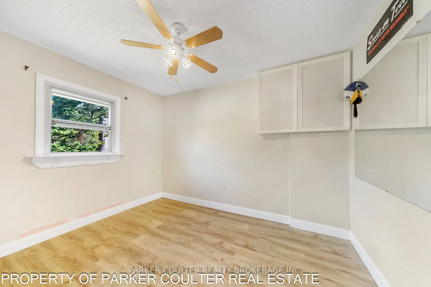 563 Mapleview Drive