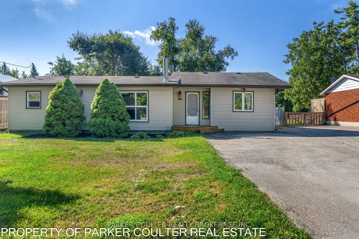 563 Mapleview Drive