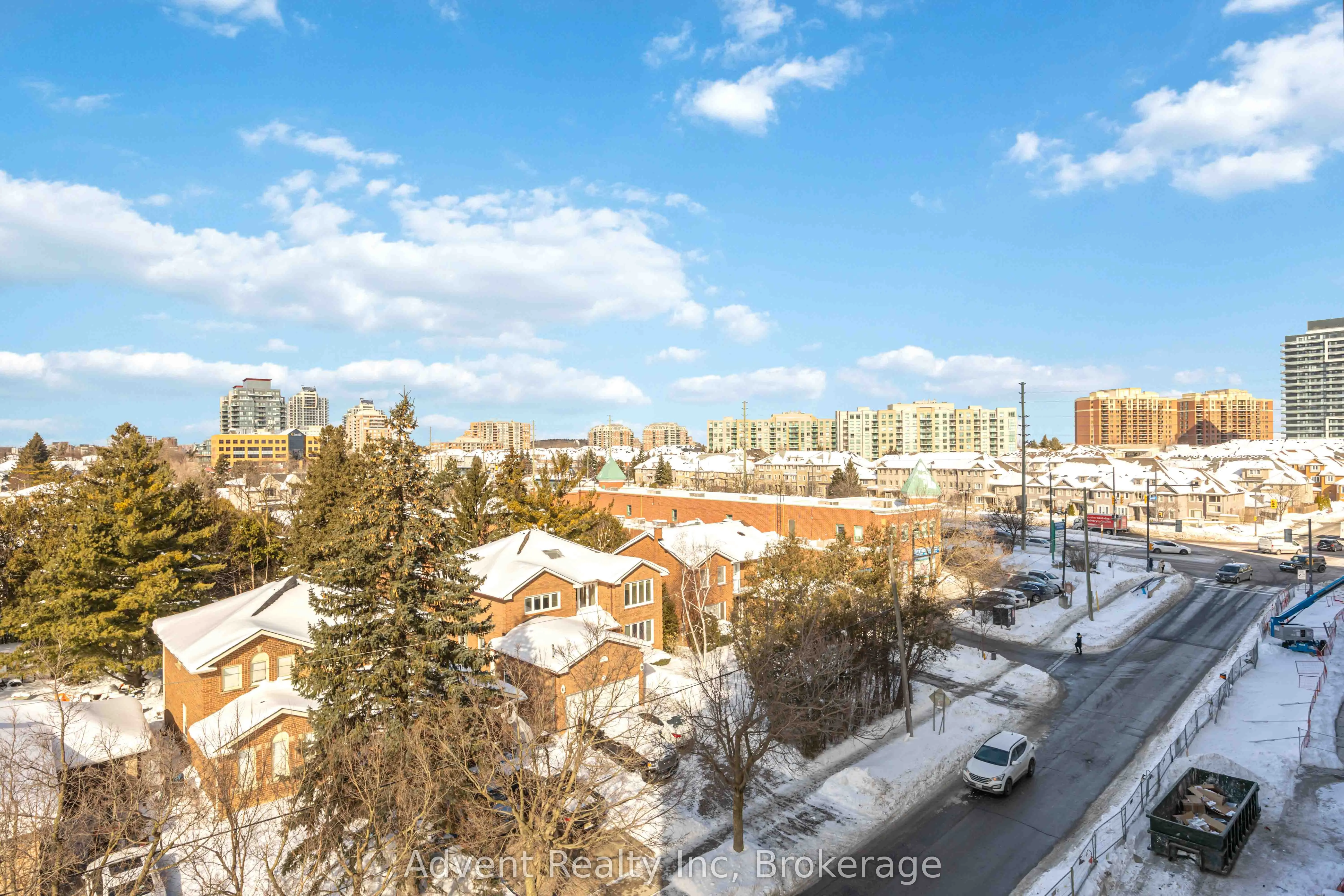 8888 YONGE Street, #412