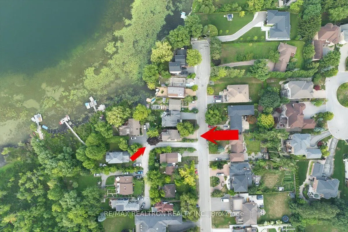 280 Douglas Road