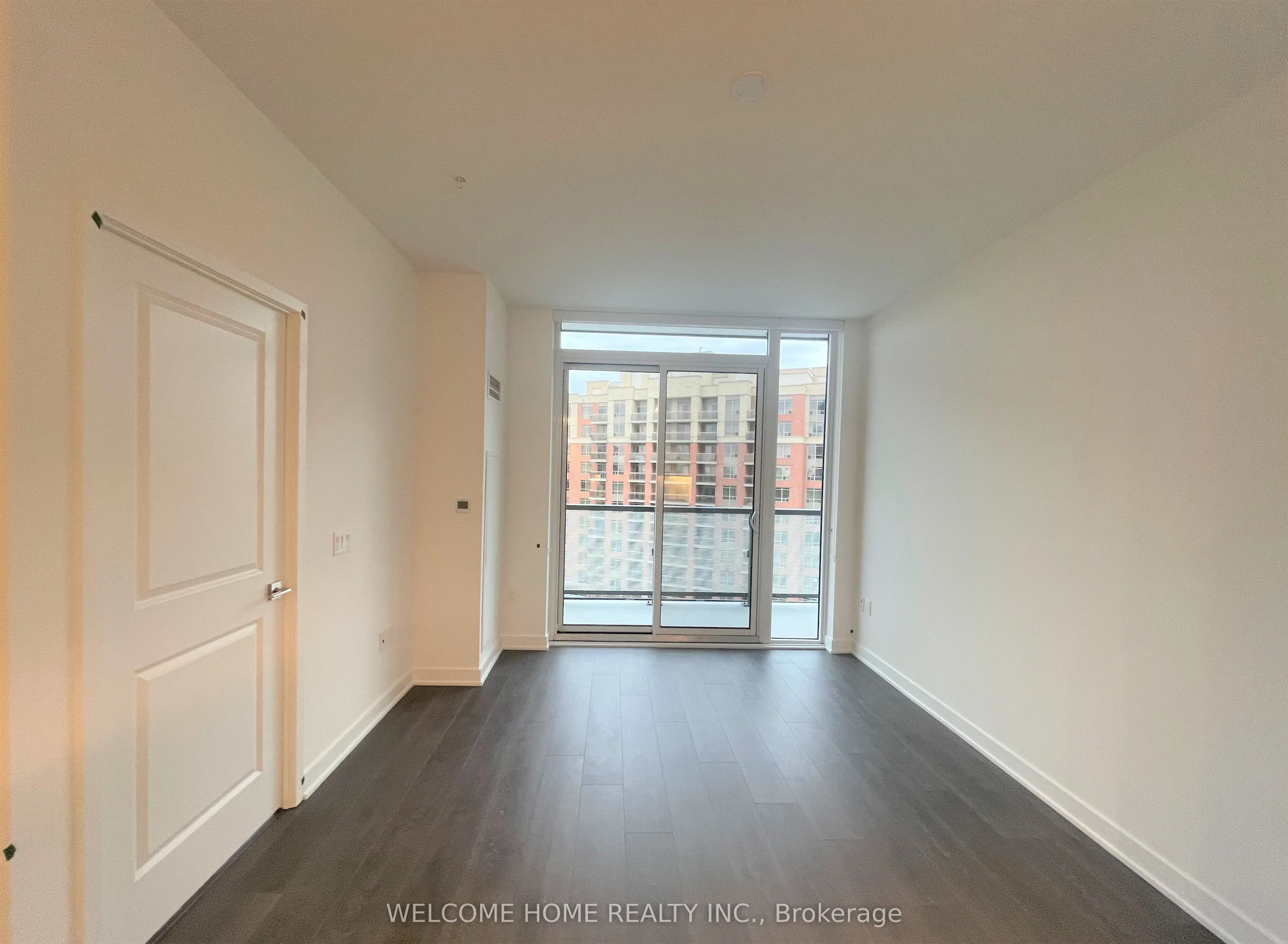 85 Oneida Crescent, #904