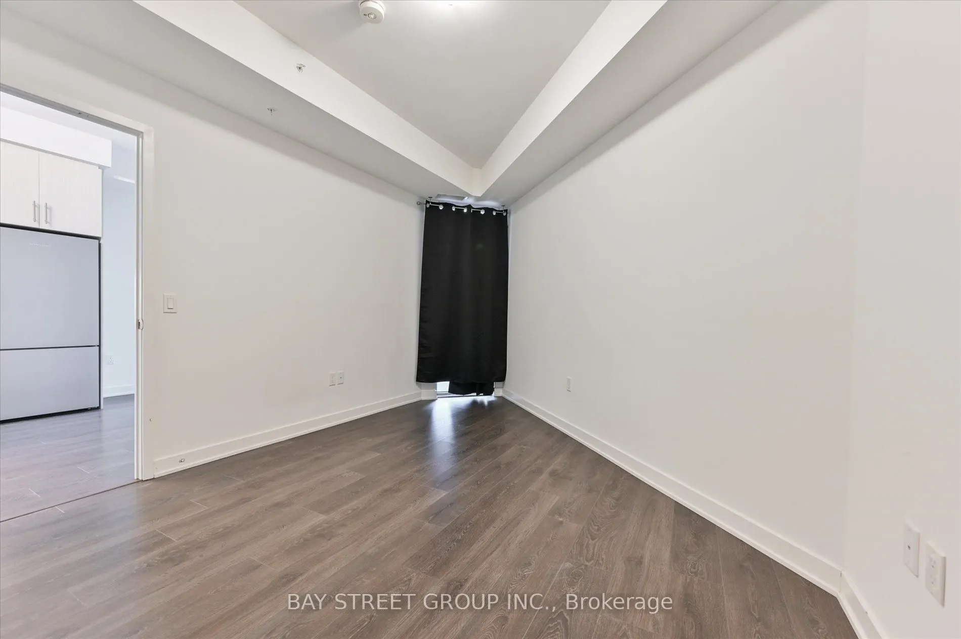 85 Oneida Crescent, #1112