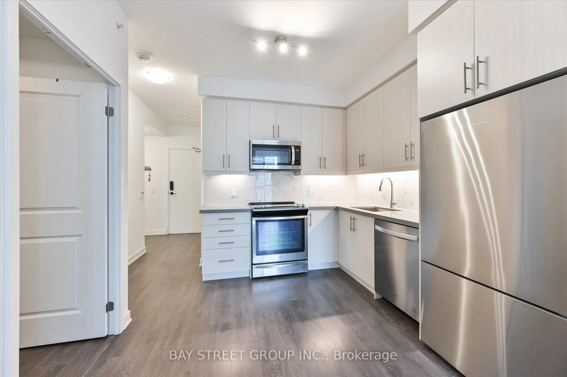 85 Oneida Crescent, #1112