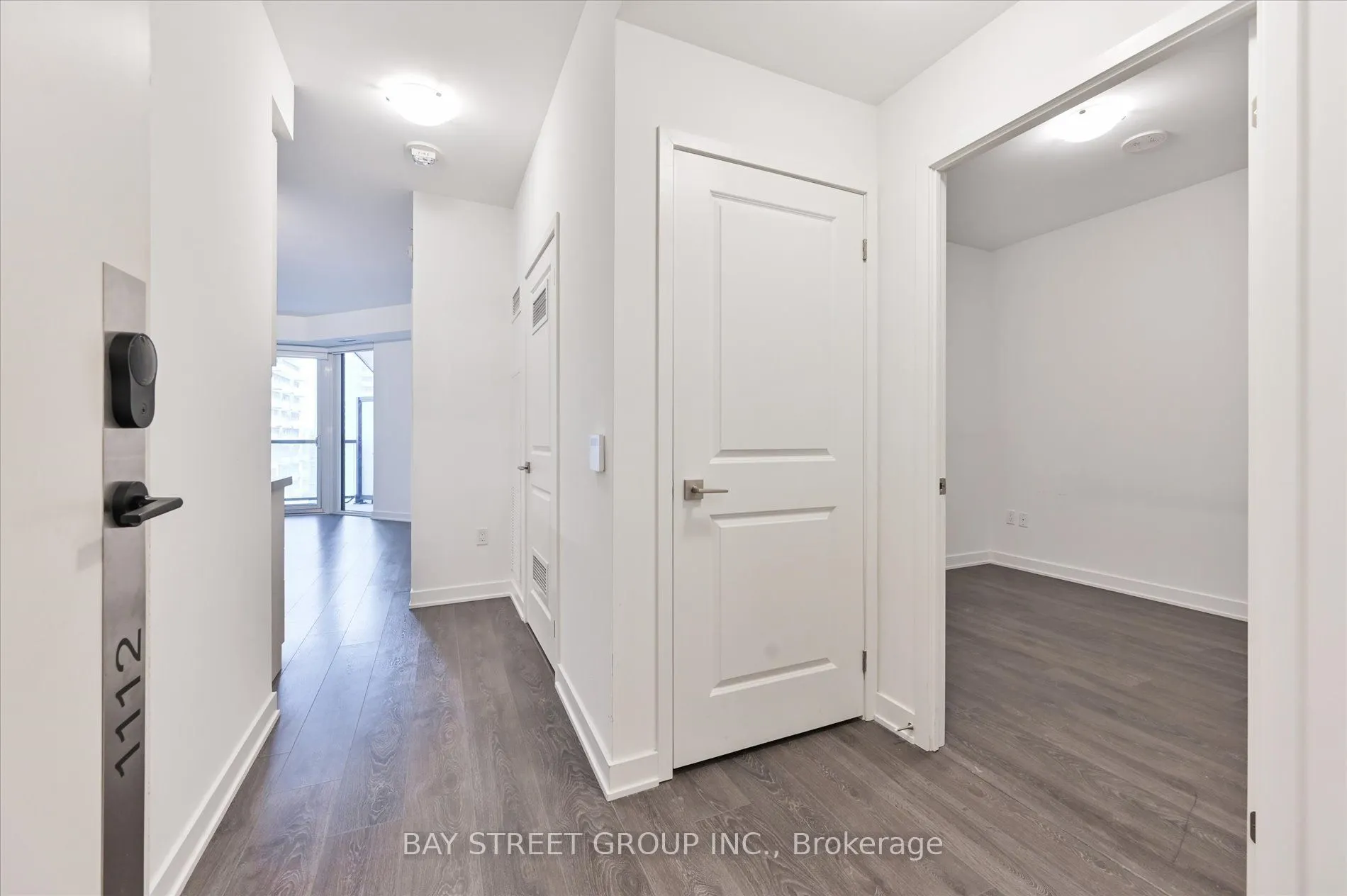 85 Oneida Crescent, #1112