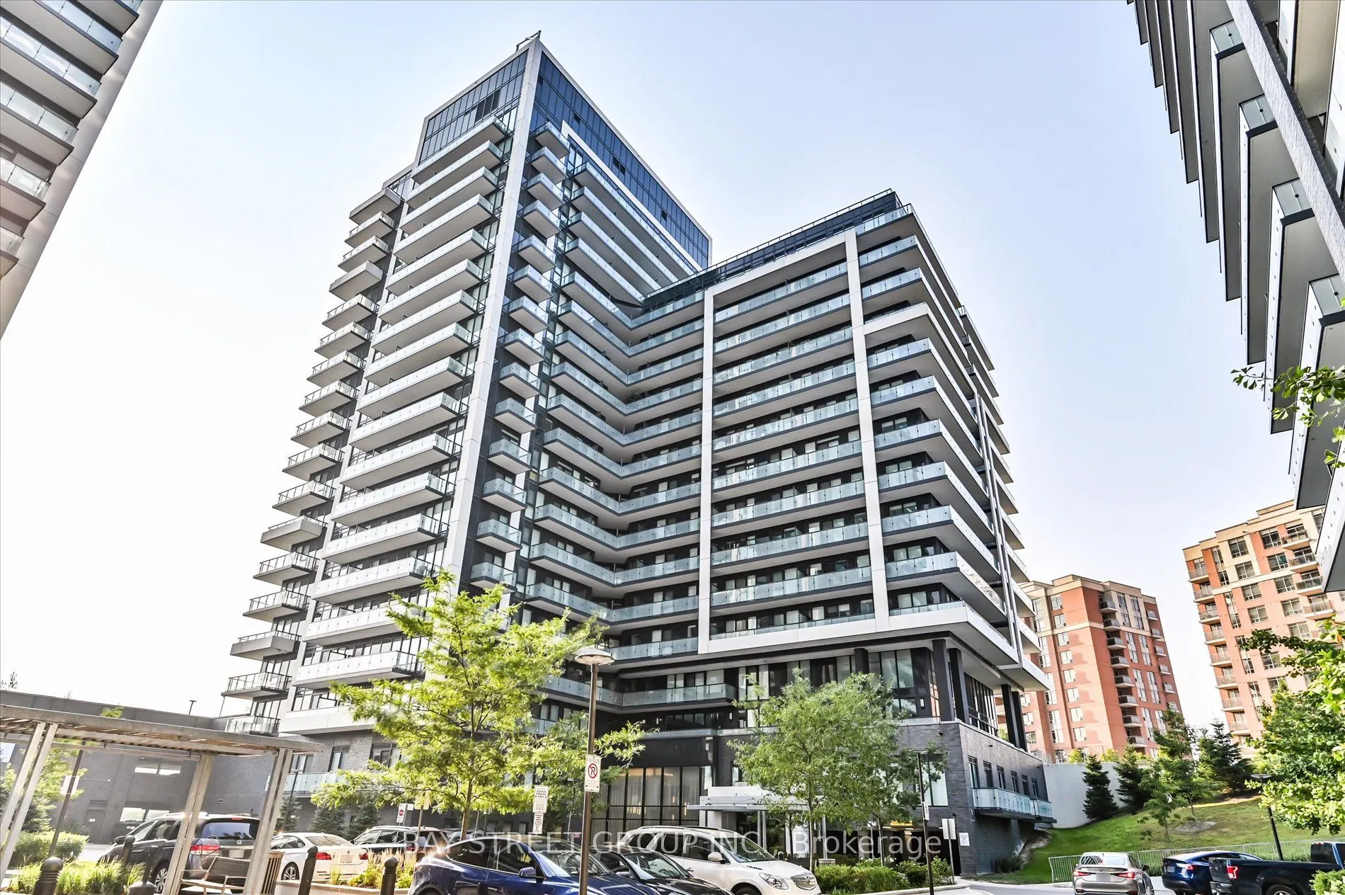85 Oneida Crescent, #1112
