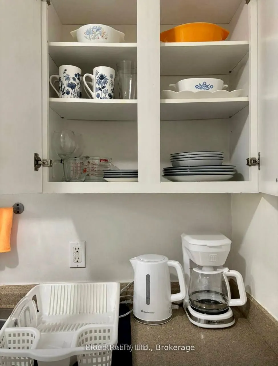 252 William Roe Boulevard N, #Room 2
