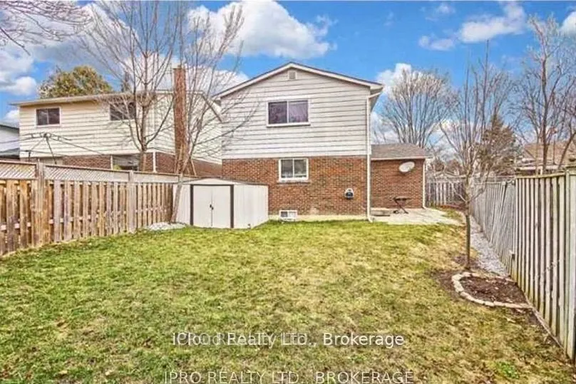 252 William Roe Boulevard N, #Room 2
